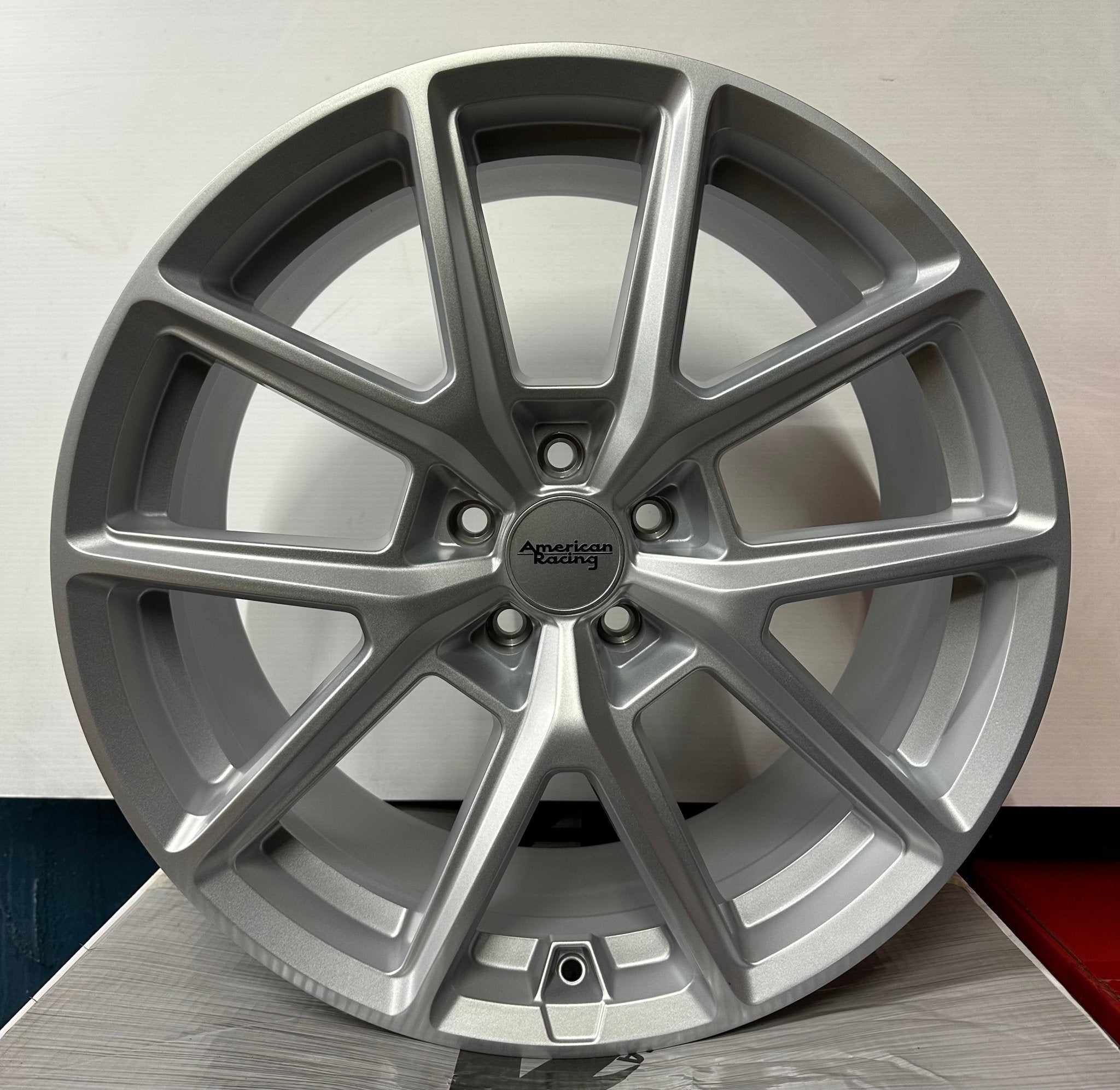 AR943 20X9 5X114.3 HYPER SILVER - Gun Hill Tire House (WTW - WHOLESALE TIRES & WHEELS)