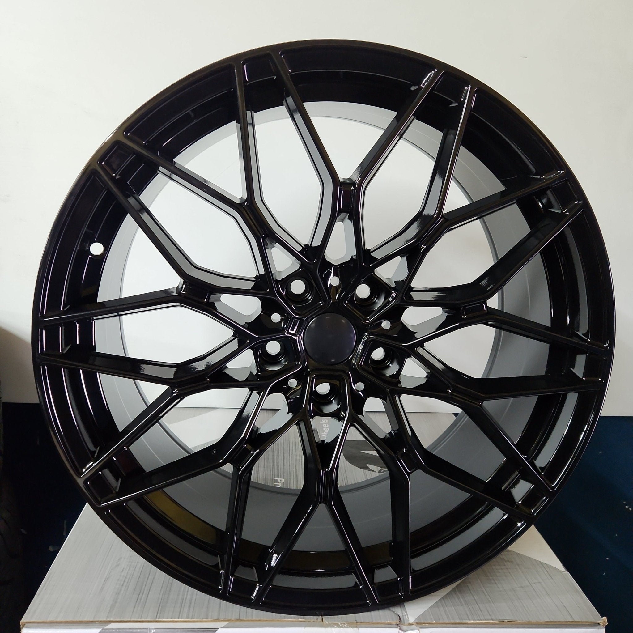 WCL206 WHEELS 20x8.5 5x120 GLOSS BLACK - Gun Hill Tire House (WTW - WHOLESALE TIRES & WHEELS)