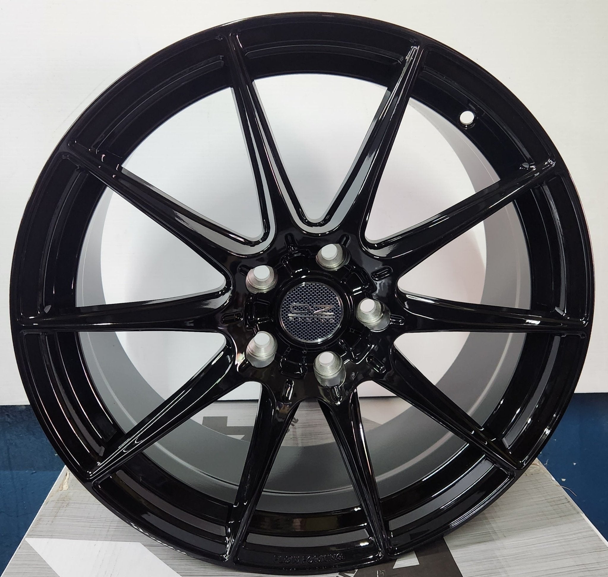 ZS - 41 18X8.0 5X114.3 PIANO BLACK - Gun Hill Tire House (WTW - WHOLESALE TIRES & WHEELS)