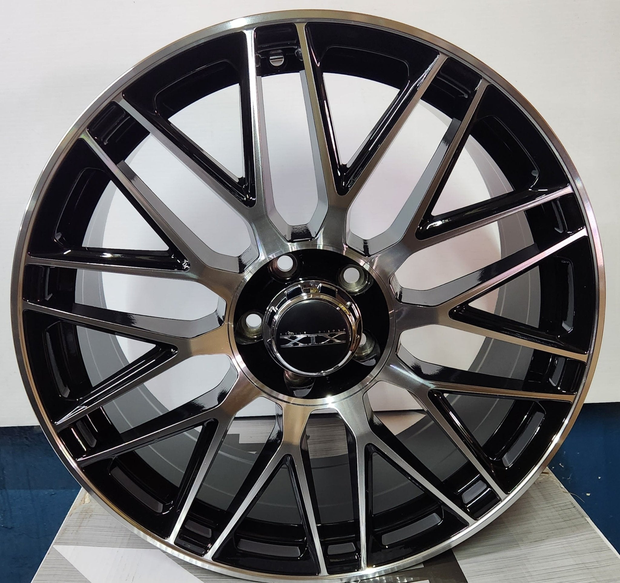 OE - 1118 19X8.5 5X112 PIANO BLACK MACHINED FACE - Gun Hill Tire House (WTW - WHOLESALE TIRES & WHEELS)
