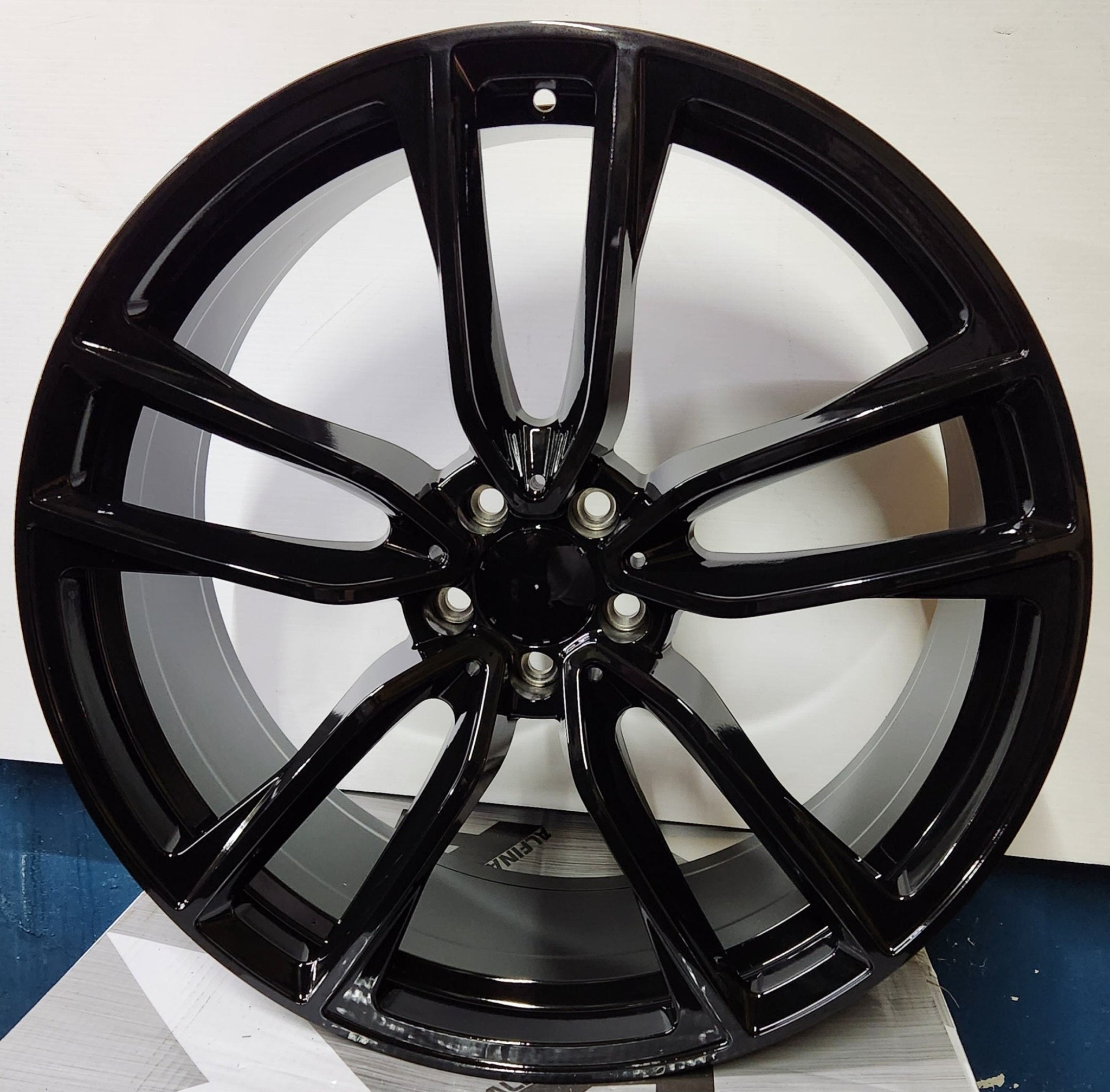 OE - 5505 5 - SPLIT SPOKE REP 22X10.5 5X112 PIANO BLACK - Gun Hill Tire House (WTW - WHOLESALE TIRES & WHEELS)