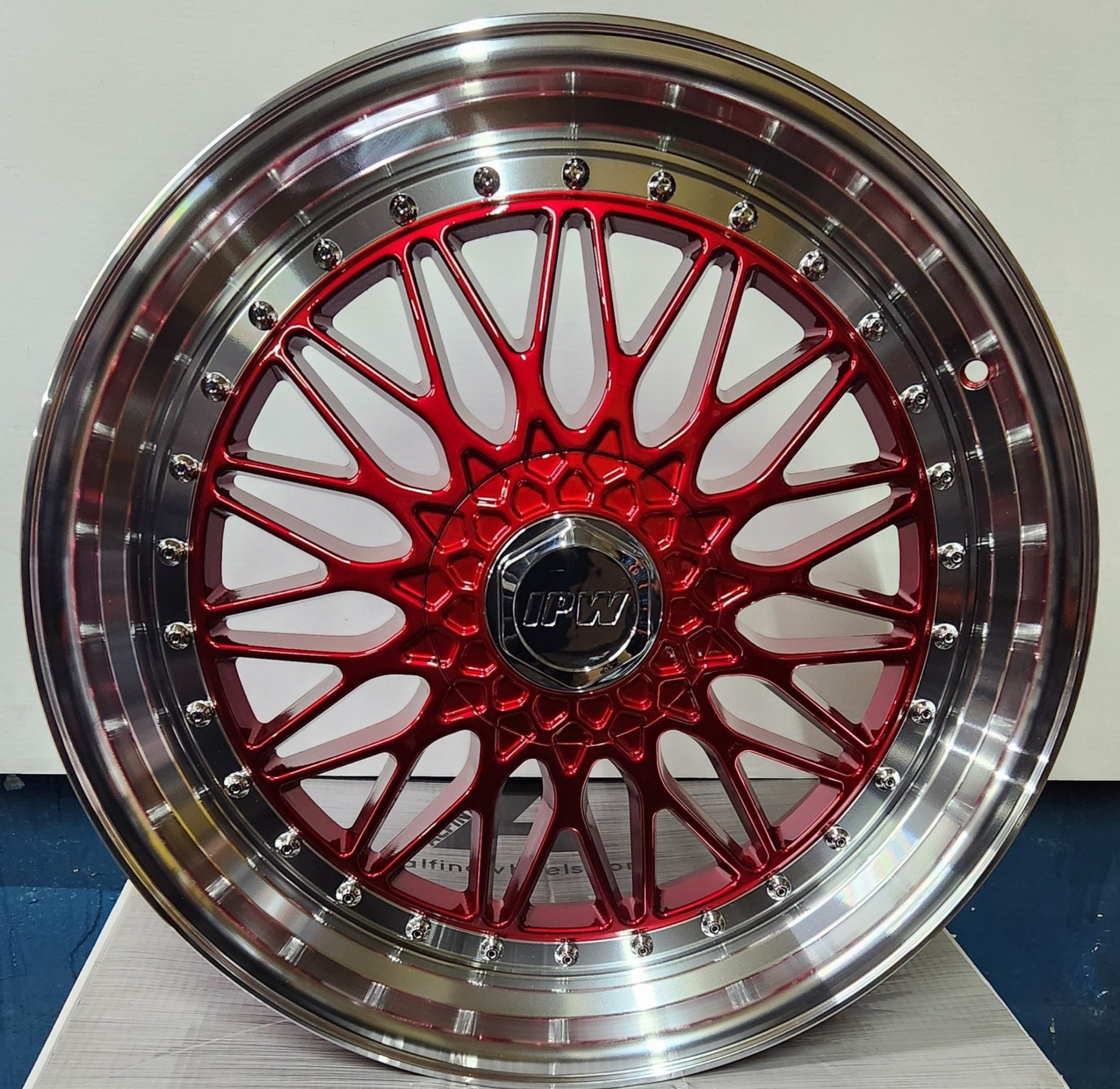W885 20X8.5 5X114.3 - 5X120 RED MACHINED LIP WITH SILVER - Gun Hill Tire House (WTW - WHOLESALE TIRES & WHEELS)