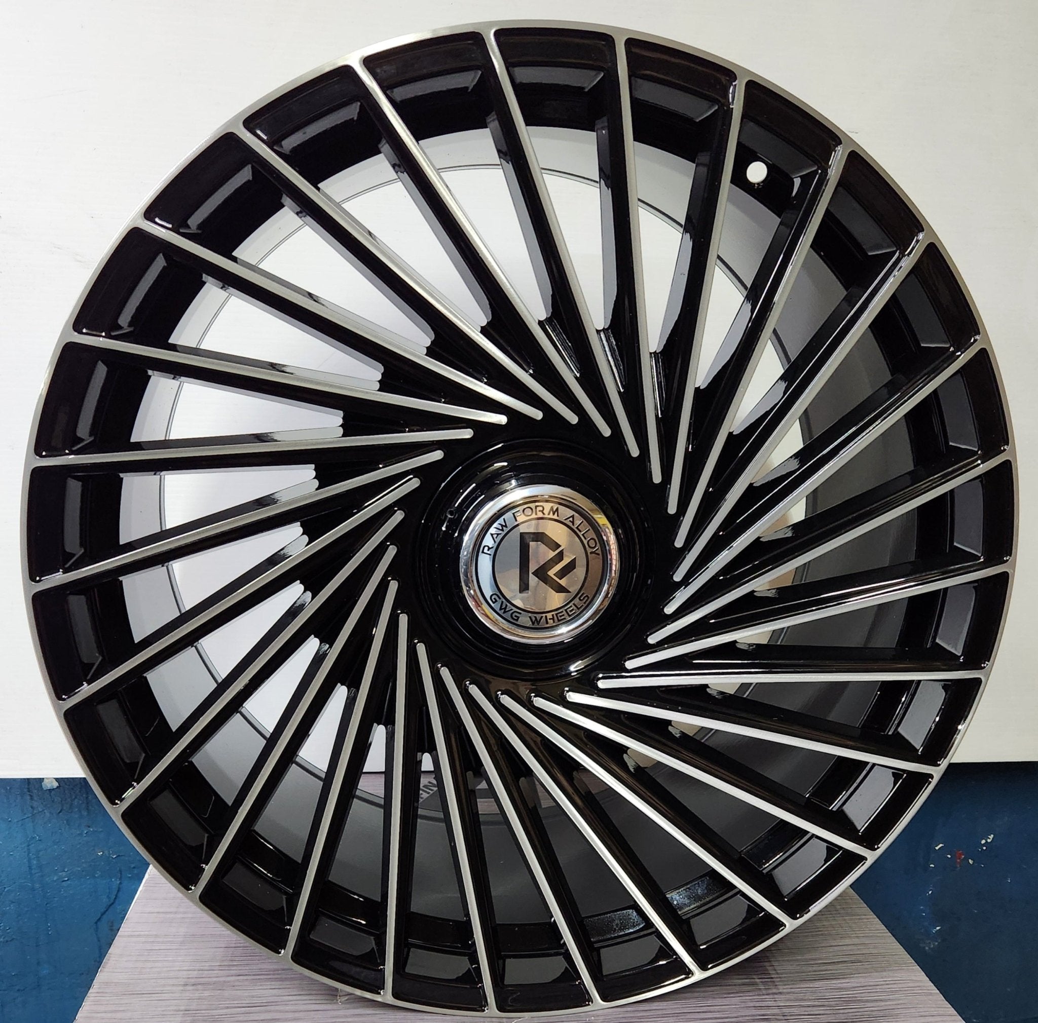 GWG RF2 22X9 BLANK GLOSS BLACK BRUSHED FACE - Gun Hill Tire House (WTW - WHOLESALE TIRES & WHEELS)