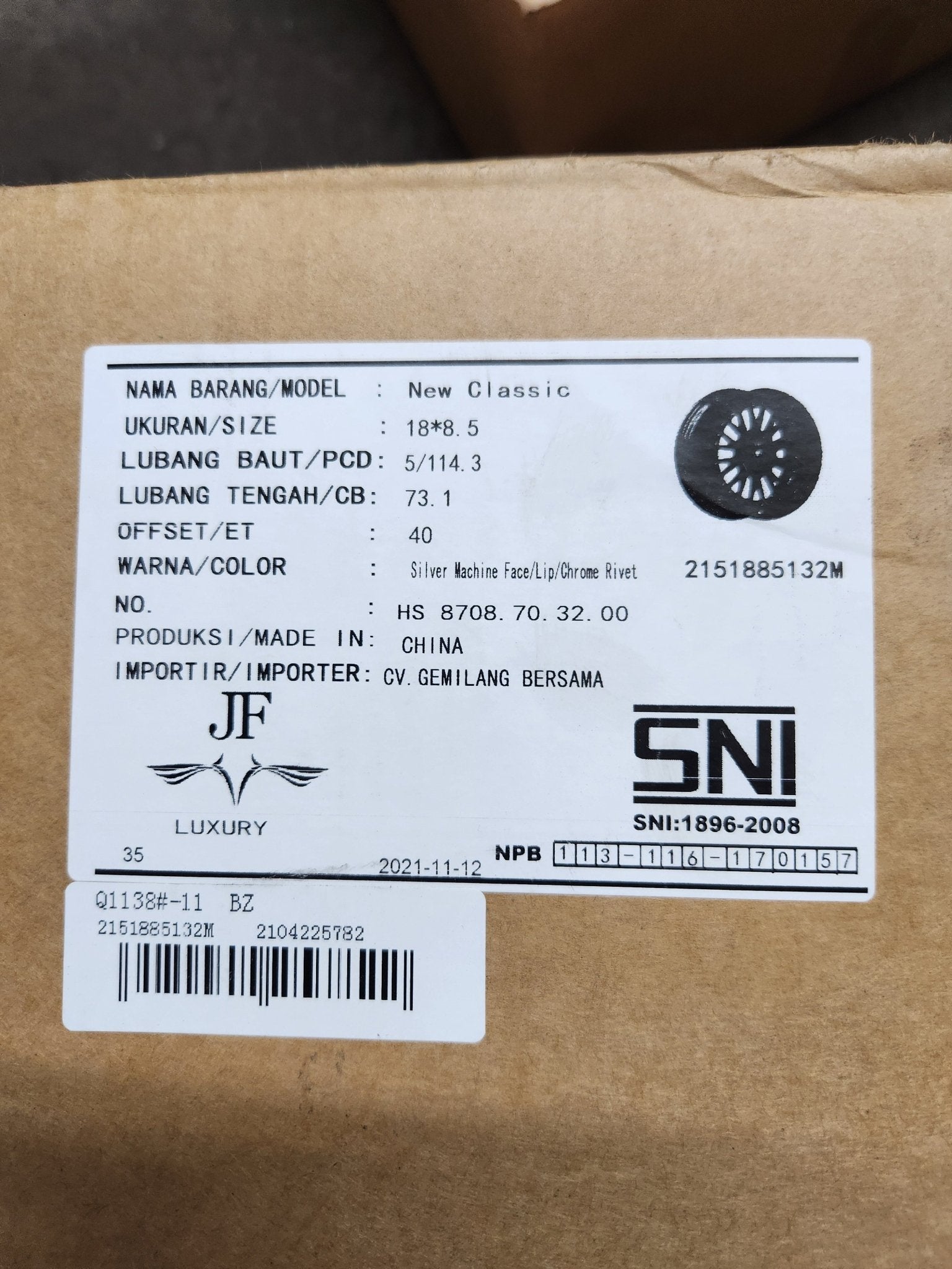 OE-22253-24 JAPAN RACING JR26 REP 18X8.5 5x114.3 SilVER MACHINED FACE AND LIP