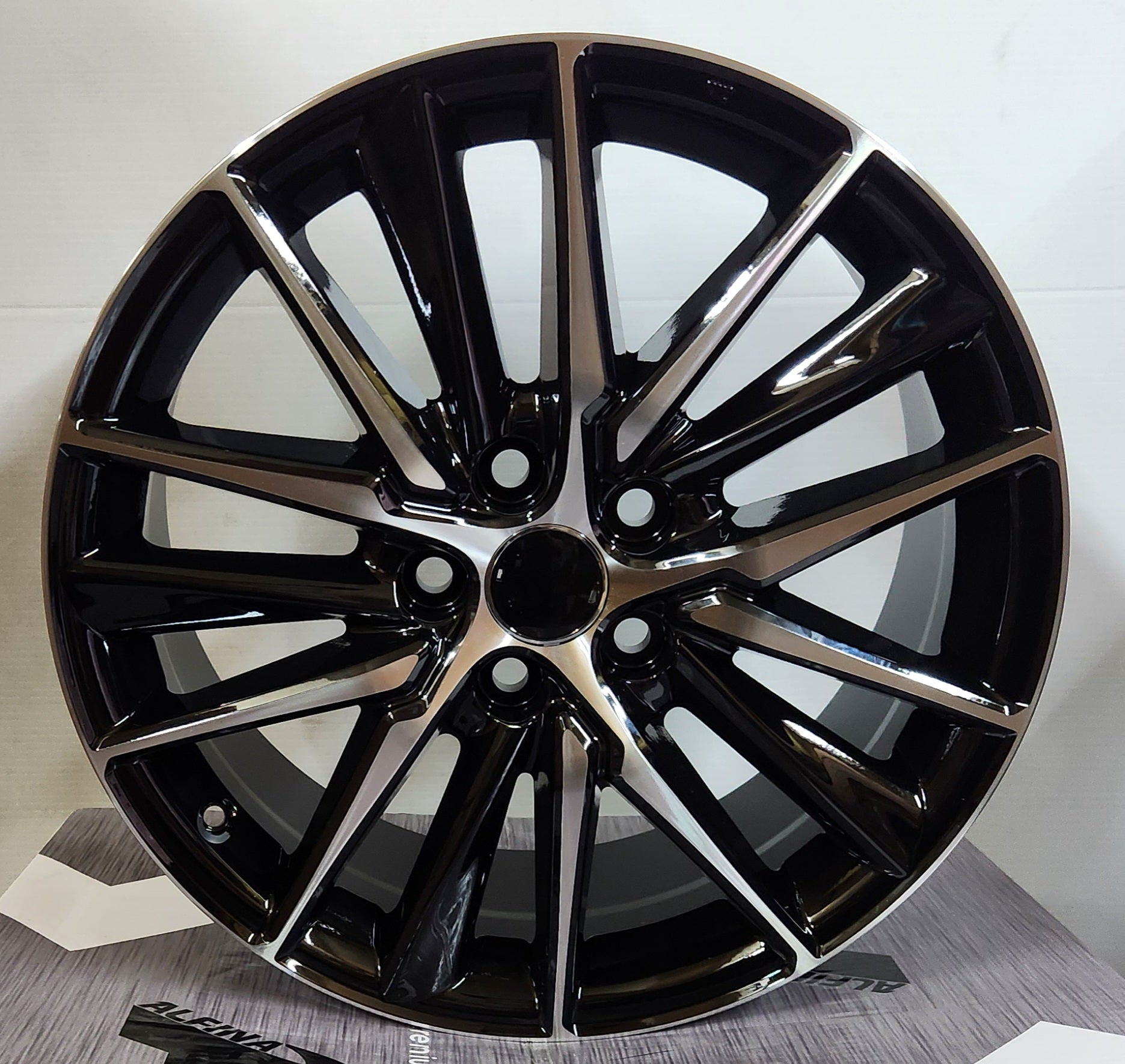OE - 185634 18X8.0 5X114.3 PIANO BLACK MACHINED FACE - Gun Hill Tire House (WTW - WHOLESALE TIRES & WHEELS)