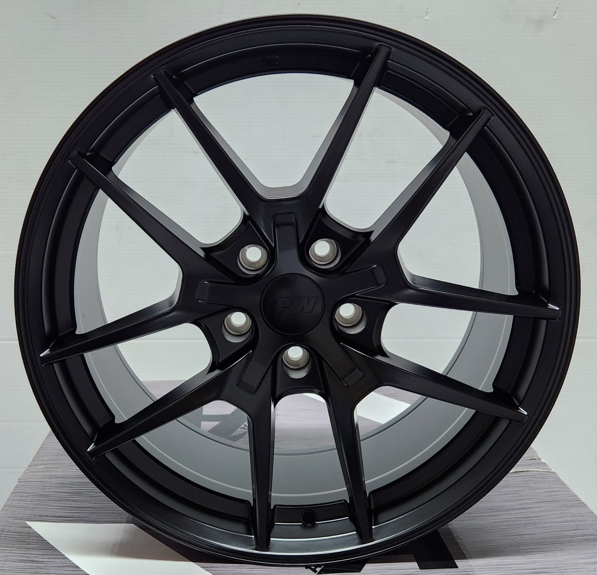 W301 XY31 FLOW FORGED 18x8.5 5x114.3 MATTE BLACK - Gun Hill Tire House (WTW - WHOLESALE TIRES & WHEELS)