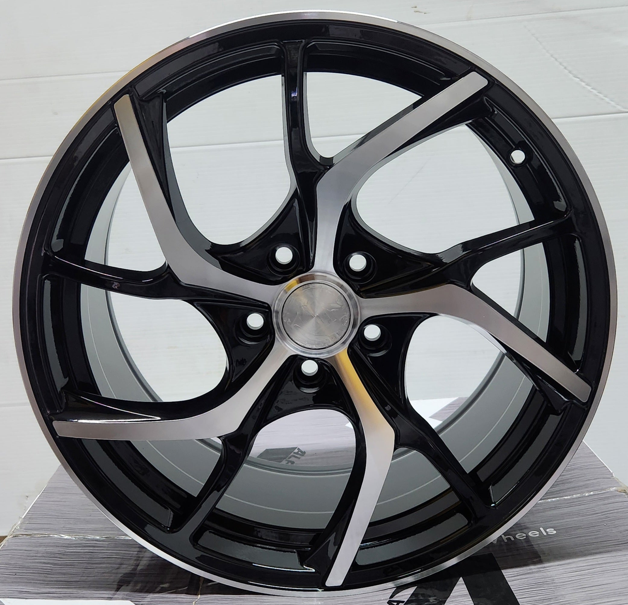 OE - 5466 VMF STYLE 18x8.5 5x114.3 GLOSS BLACK MACHINE FACE - Gun Hill Tire House (WTW - WHOLESALE TIRES & WHEELS)