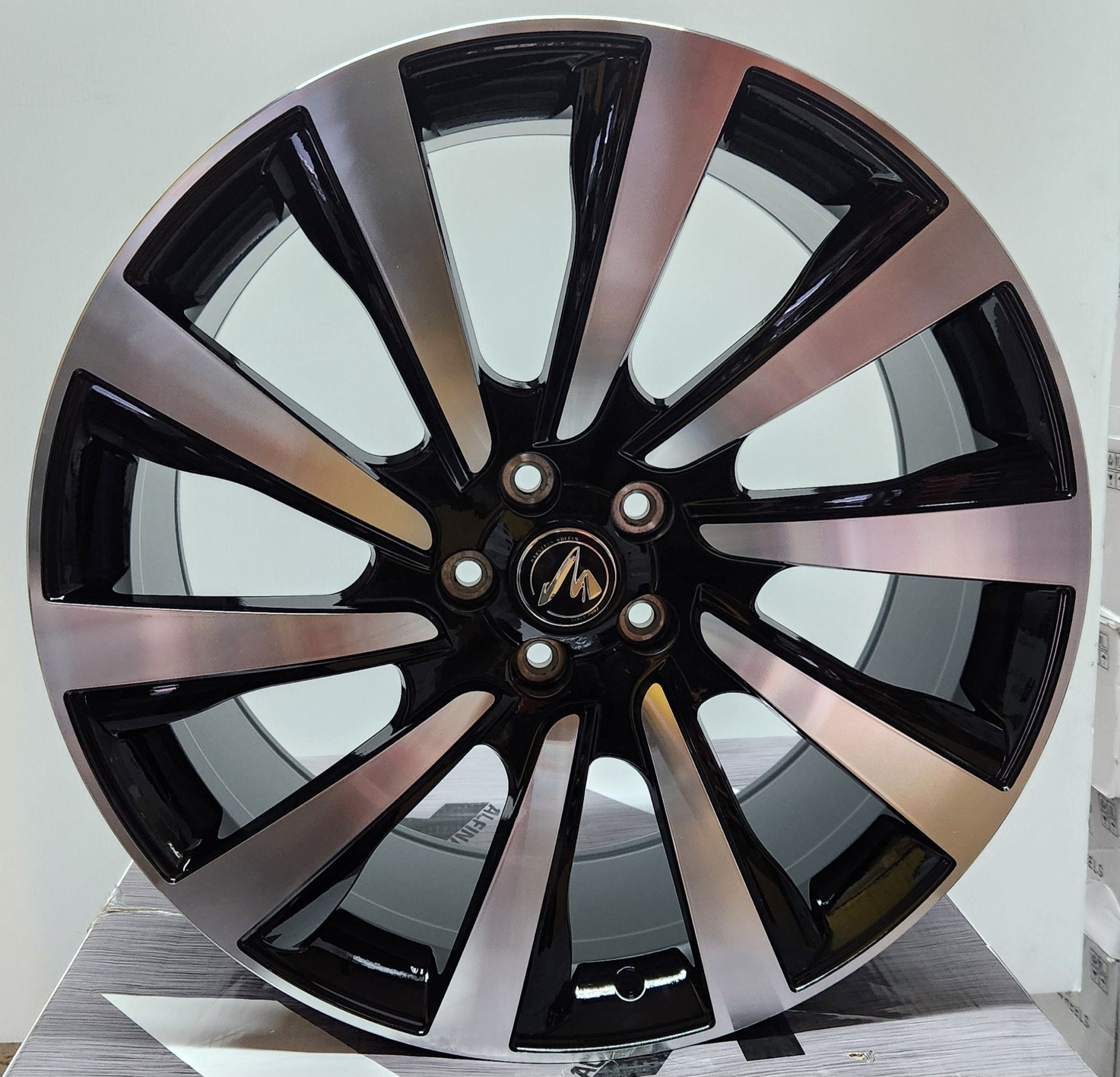 OE - 1121 2023 HSE REP 22x10 5x120 GLOSS BLACK MACHINE FACE - Gun Hill Tire House (WTW - WHOLESALE TIRES & WHEELS)