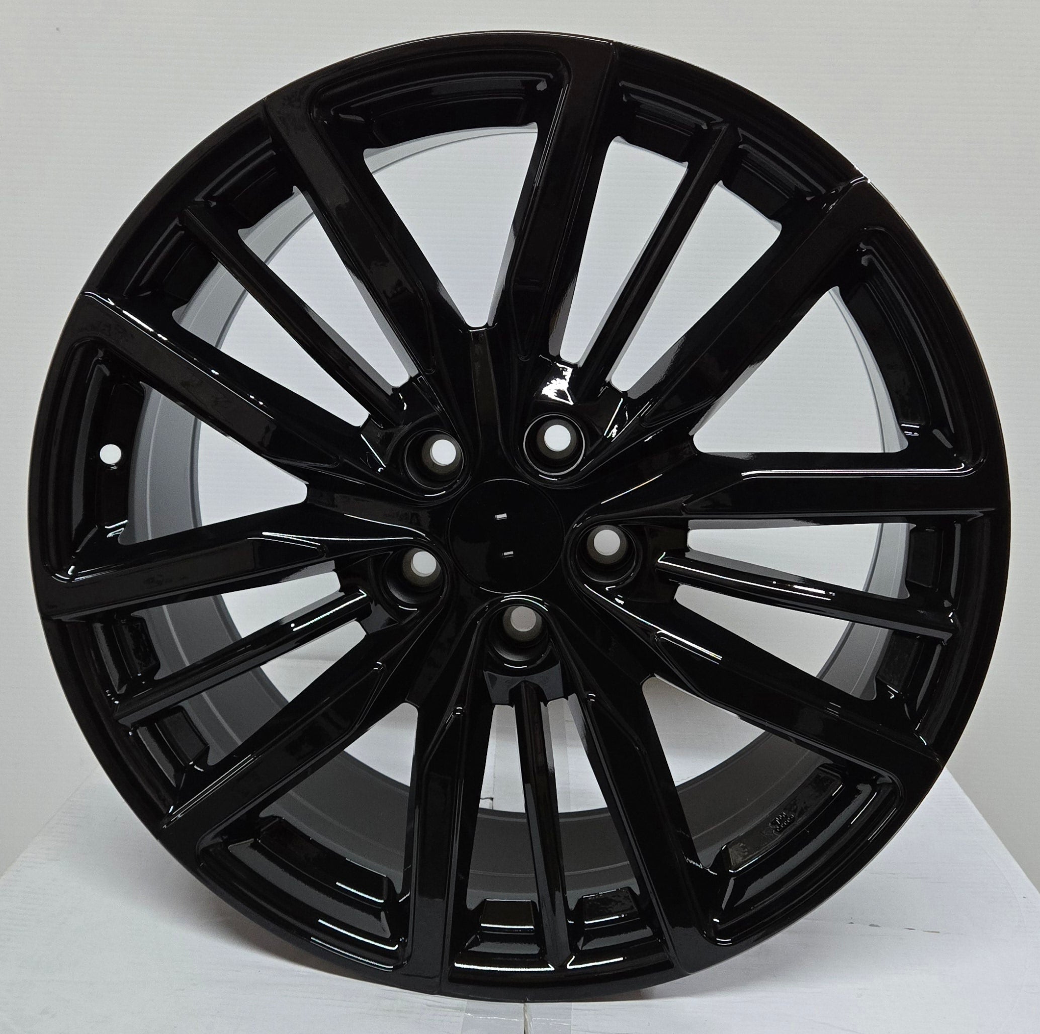 H1000 19x8.5 5x114.3 GLOSS BLACK - Gun Hill Tire House (WTW - WHOLESALE TIRES & WHEELS)