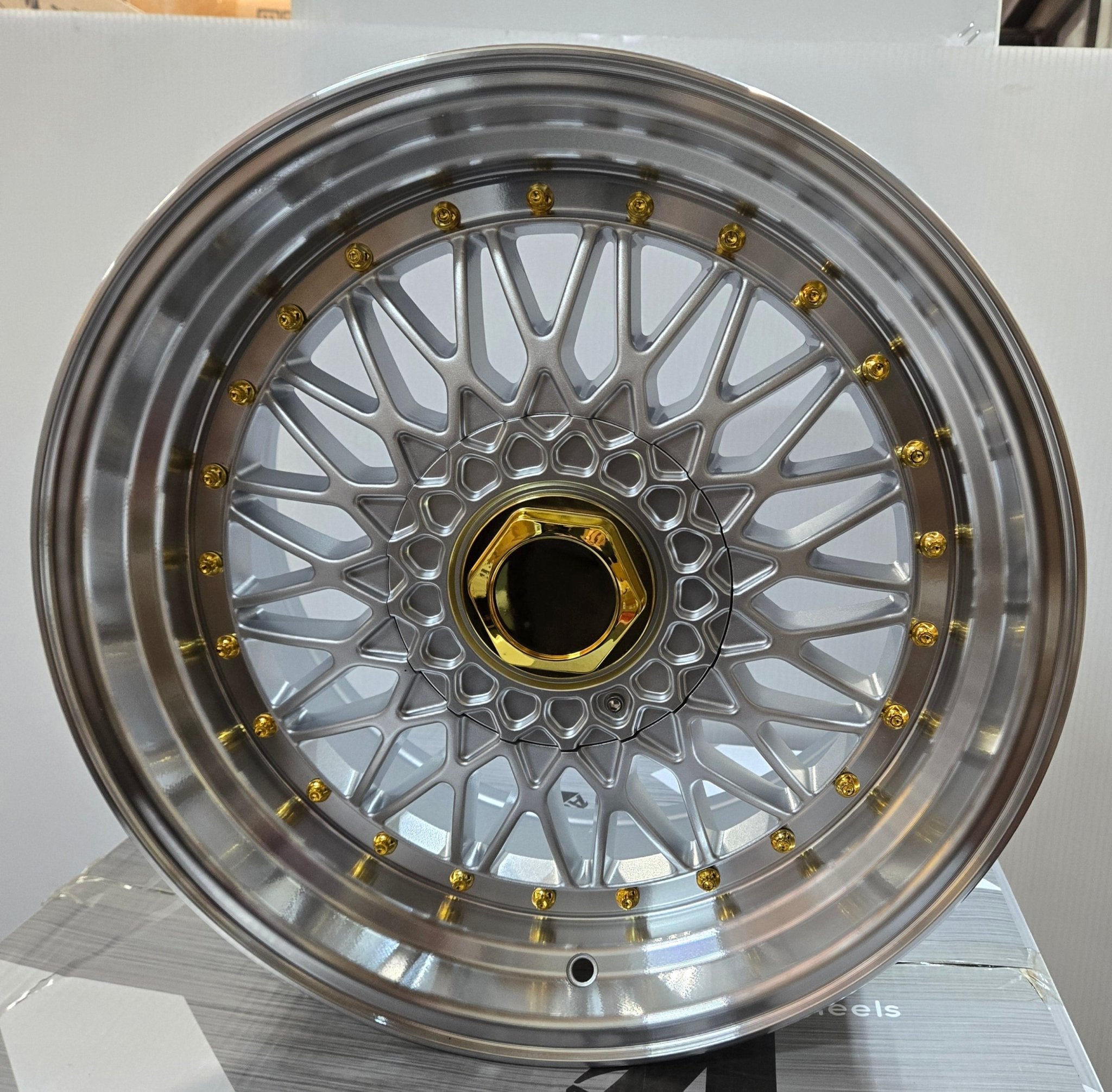 RAPIDASH 17x8.5 5x100 / 5x114.3 PEARL SILVER MACHINE LIP AND GOLD RIVETS - Gun Hill Tire House (WTW - WHOLESALE TIRES & WHEELS)