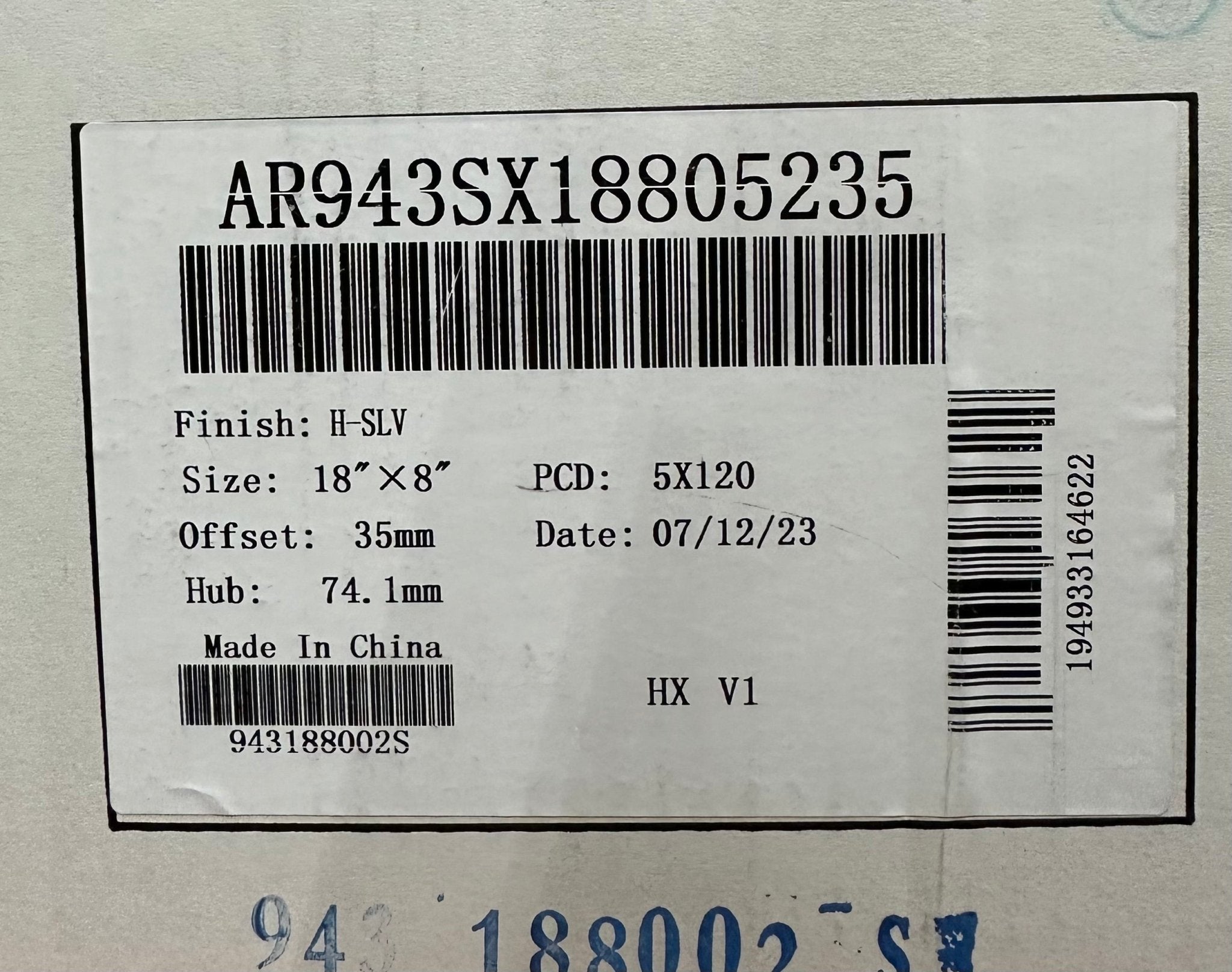 AR943 18X8 5X120 HYPER SILVER - Gun Hill Tire House (WTW - WHOLESALE TIRES & WHEELS)