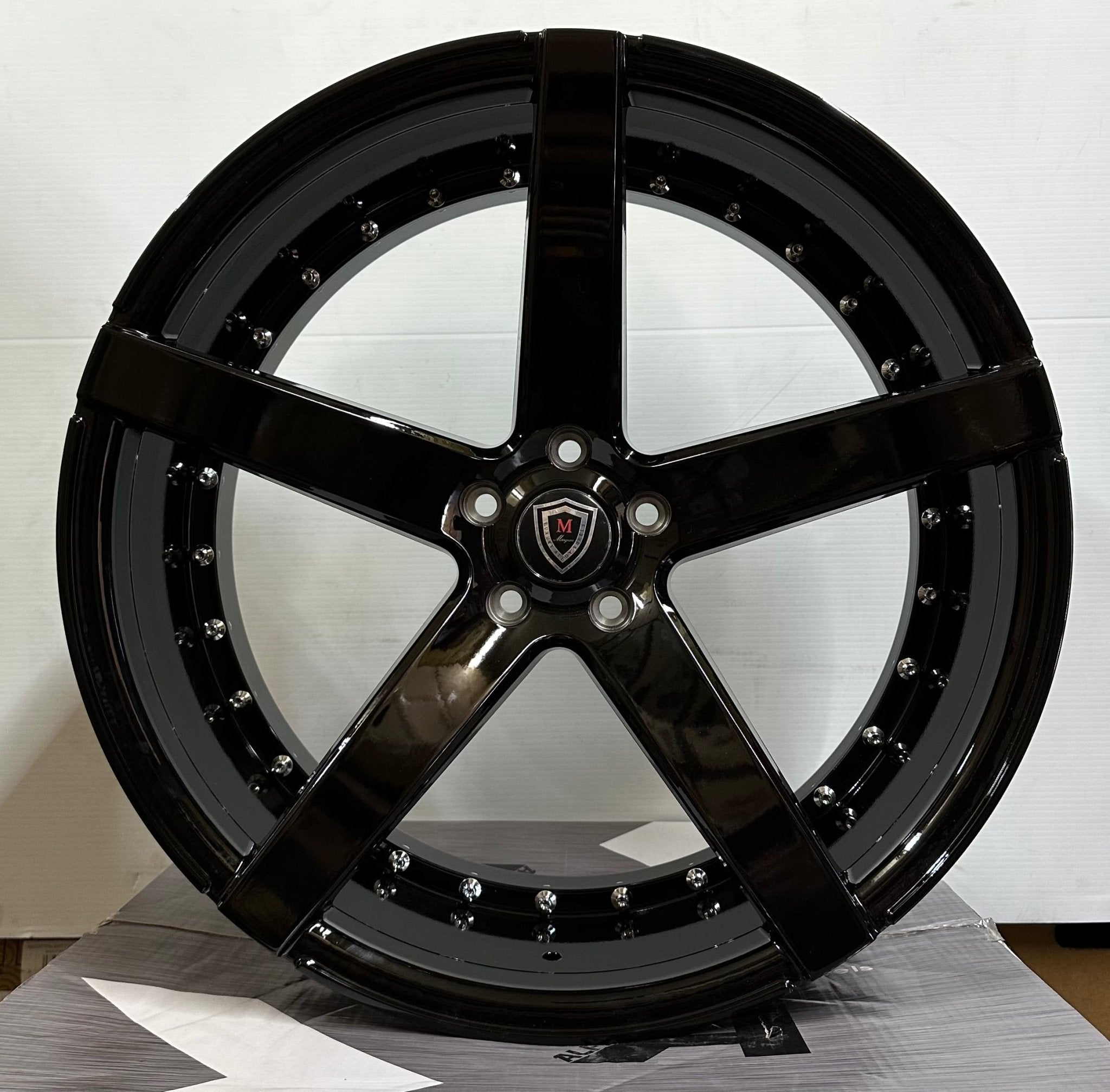 MARQUEE M3226 22x10.5 5x114.3 GLOSS BLACK CHROME RIVETS