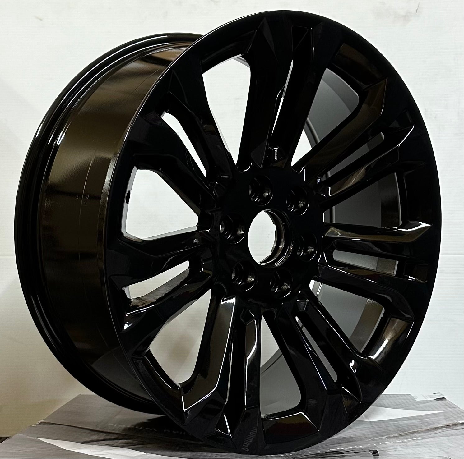 GM08 DENALI STYLE 22x9.0 6x139.7 GLOSS BLACK - Gun Hill Tire House (WTW - WHOLESALE TIRES & WHEELS)