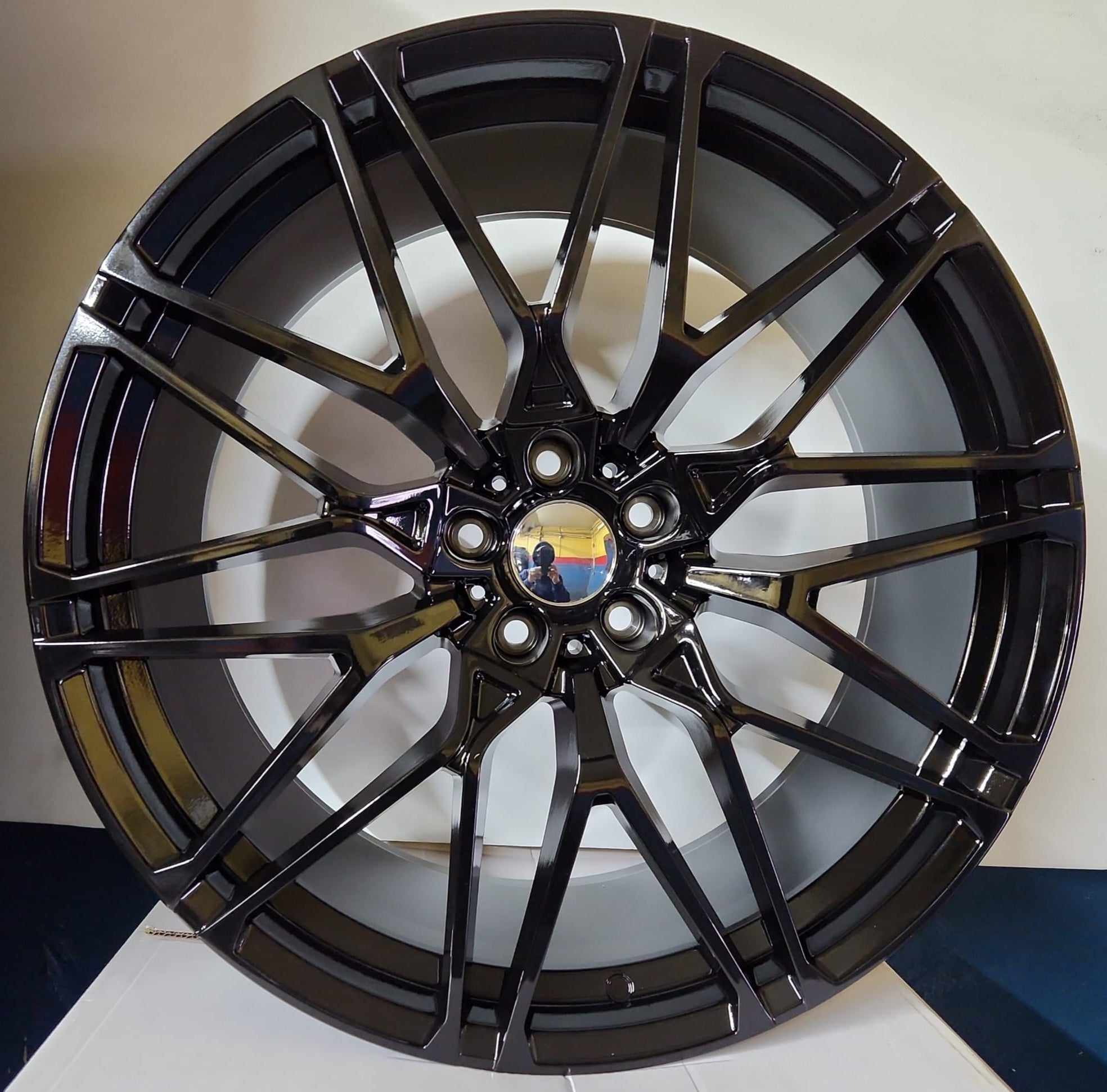W741 WHEELS 495 22X10.5 5X120 GLOSS BLACK - Gun Hill Tire House (WTW - WHOLESALE TIRES & WHEELS)