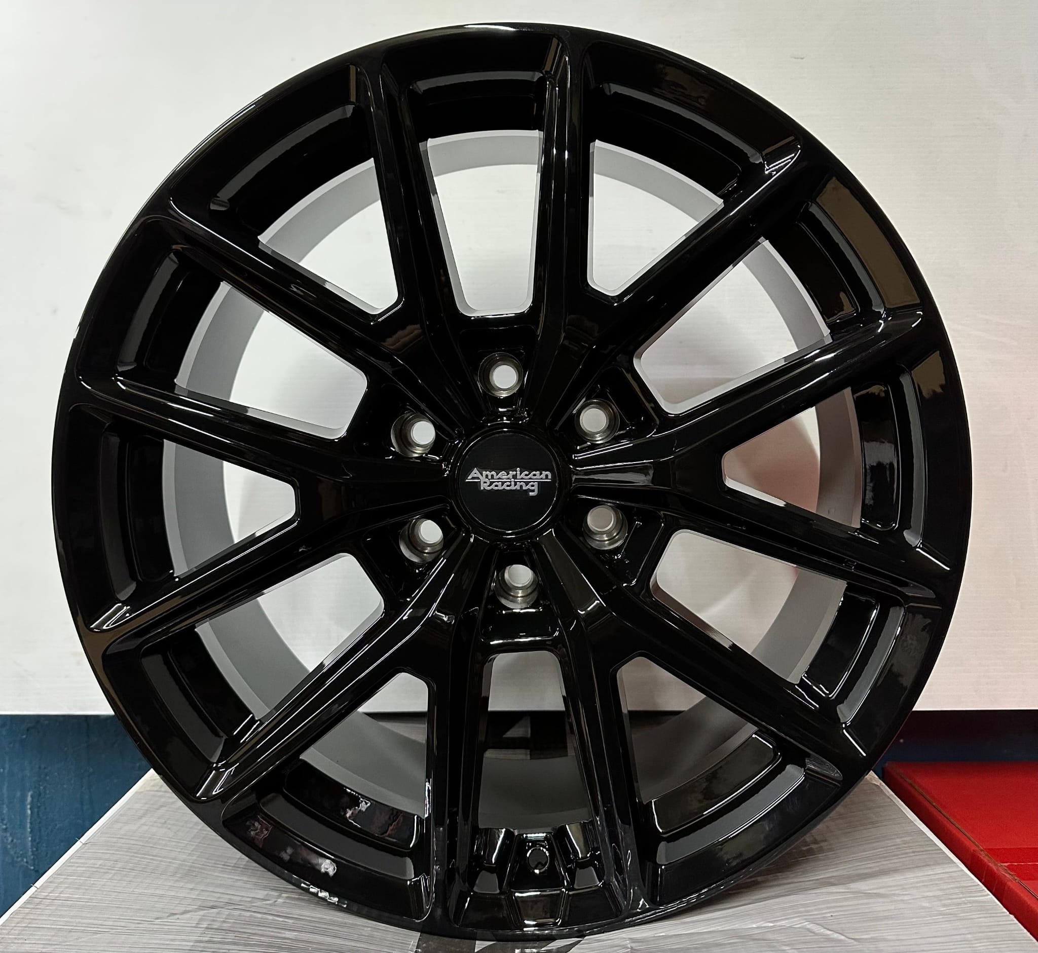 AR945 18X8 6X135 GLOSS BLACK - Gun Hill Tire House (WTW - WHOLESALE TIRES & WHEELS)