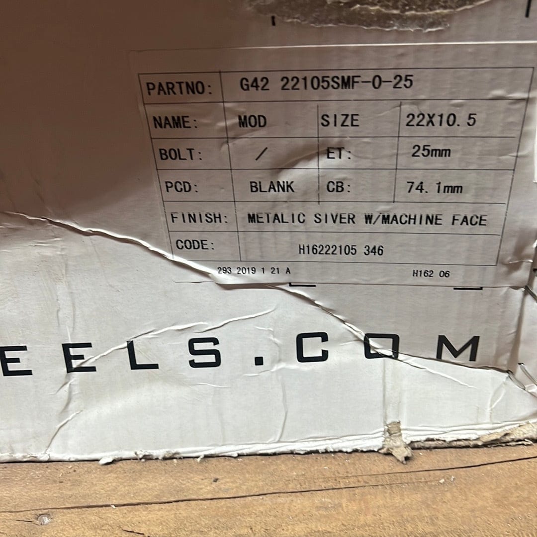 GWG G42 22x10.5 BLANK METALIC SILVER W MACHINE FACE - Gun Hill Tire House (WTW - WHOLESALE TIRES & WHEELS)