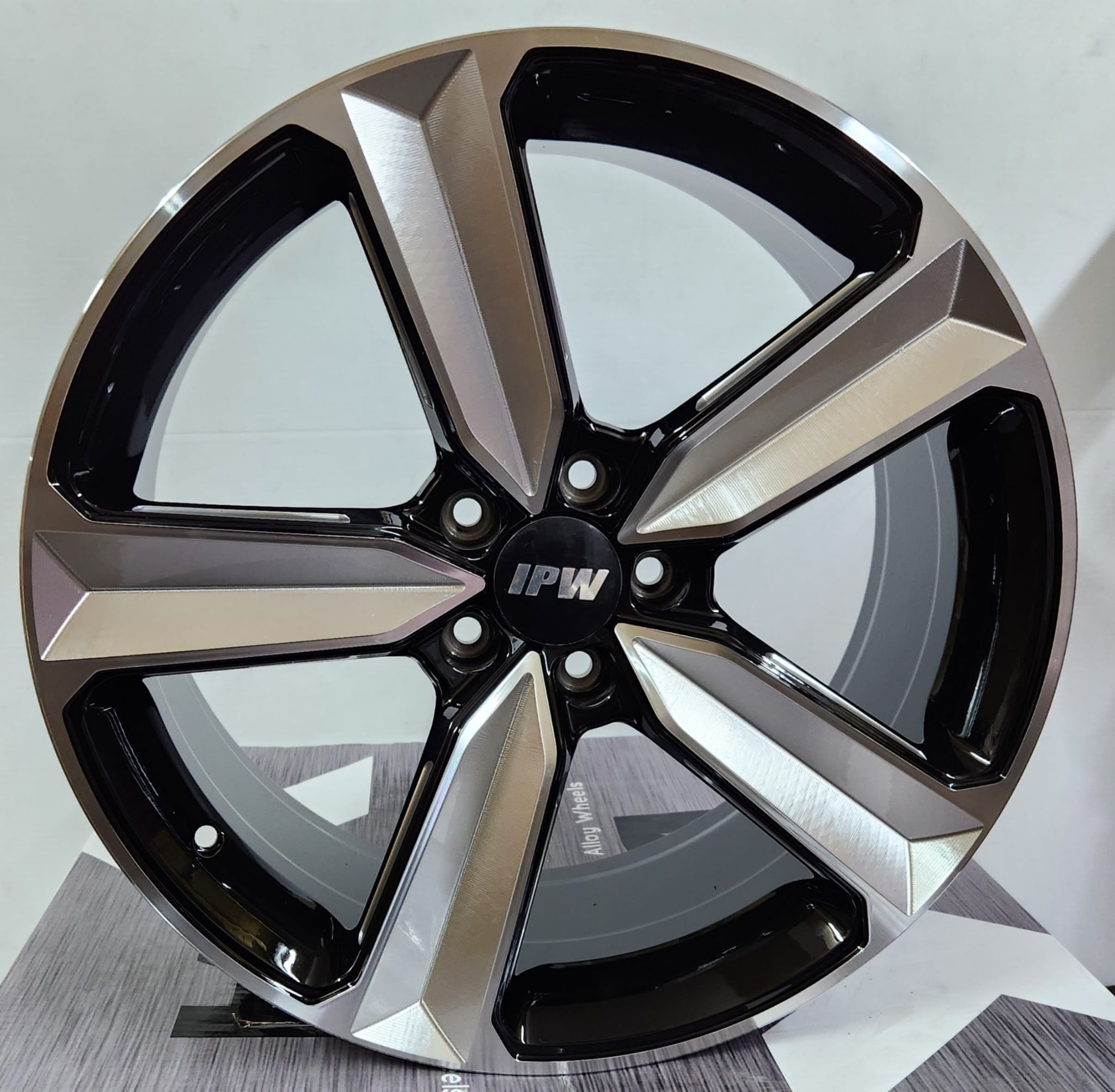 REW017 - 8 BABAYAGA STYLE 18x8.0 5x112 GLOSS BLACK MACHINE FACE MILLED SPOKE - Gun Hill Tire House (WTW - WHOLESALE TIRES & WHEELS)