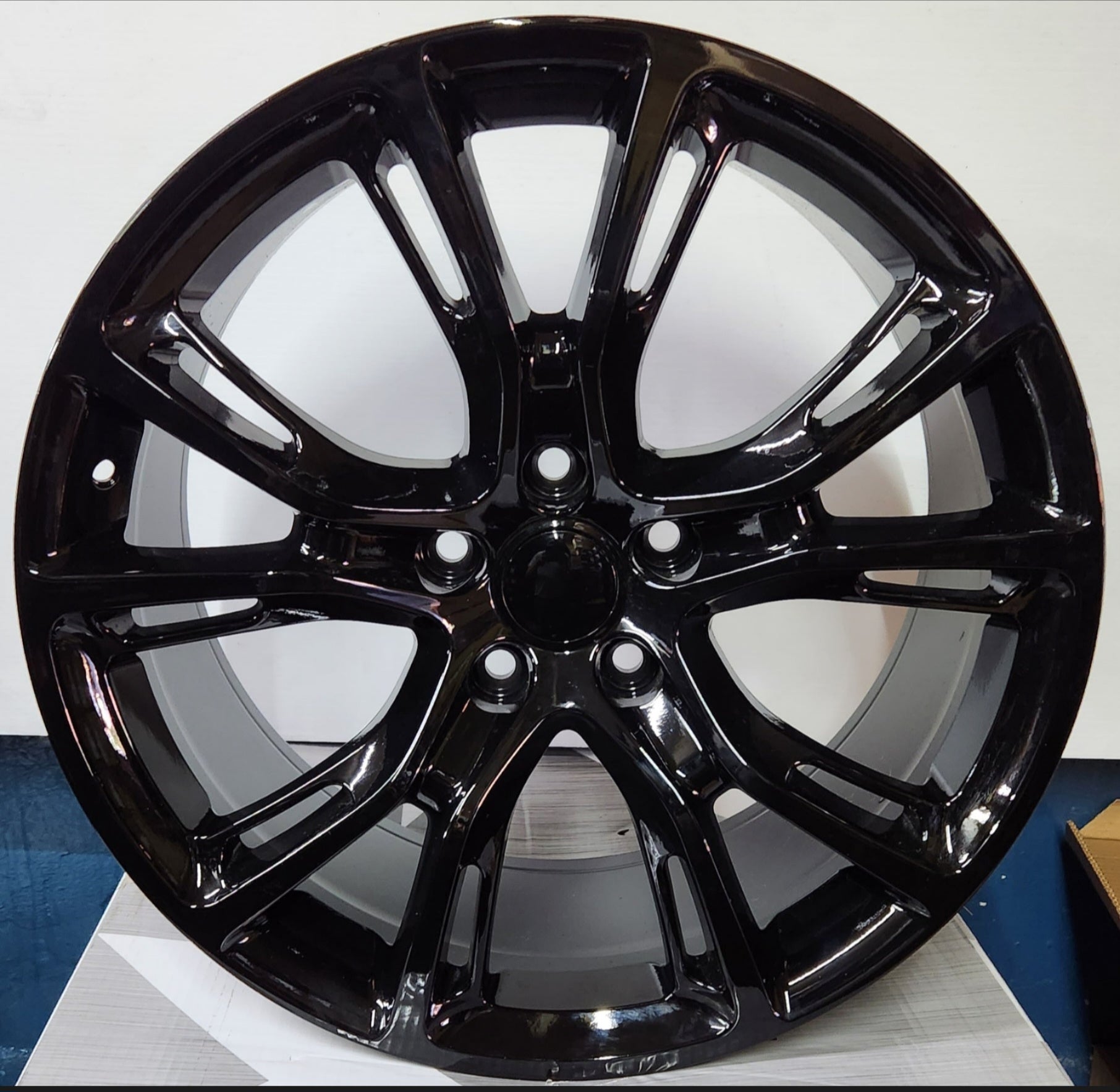 21919 - 40 W568 SPYDER MONKEY 20X9.5 5x127 GLOSS BLACK - Gun Hill Tire House (WTW - WHOLESALE TIRES & WHEELS)
