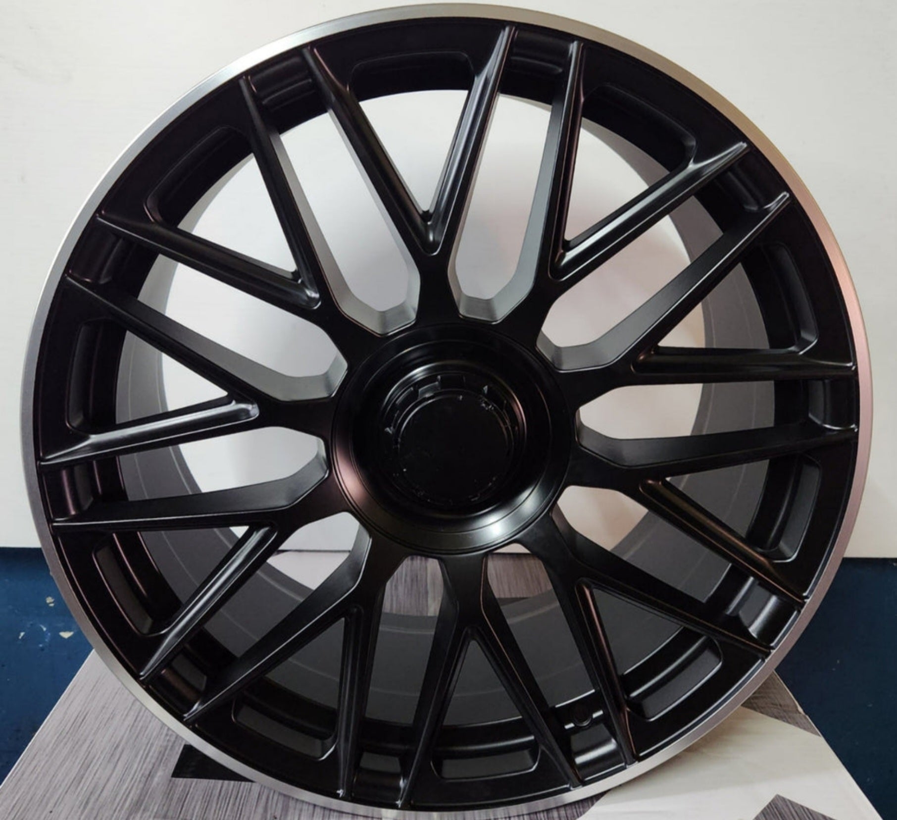 OE - 1118 19x8.5 5x112 MATTE BLACK MACHINE LIPS - Gun Hill Tire House (WTW - WHOLESALE TIRES & WHEELS)