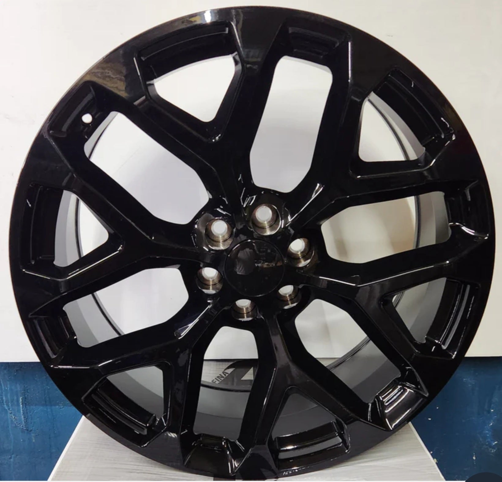 SNOW FLAKE 24X10 6X139.7 PIANO BLACK - Gun Hill Tire House (WTW - WHOLESALE TIRES & WHEELS)