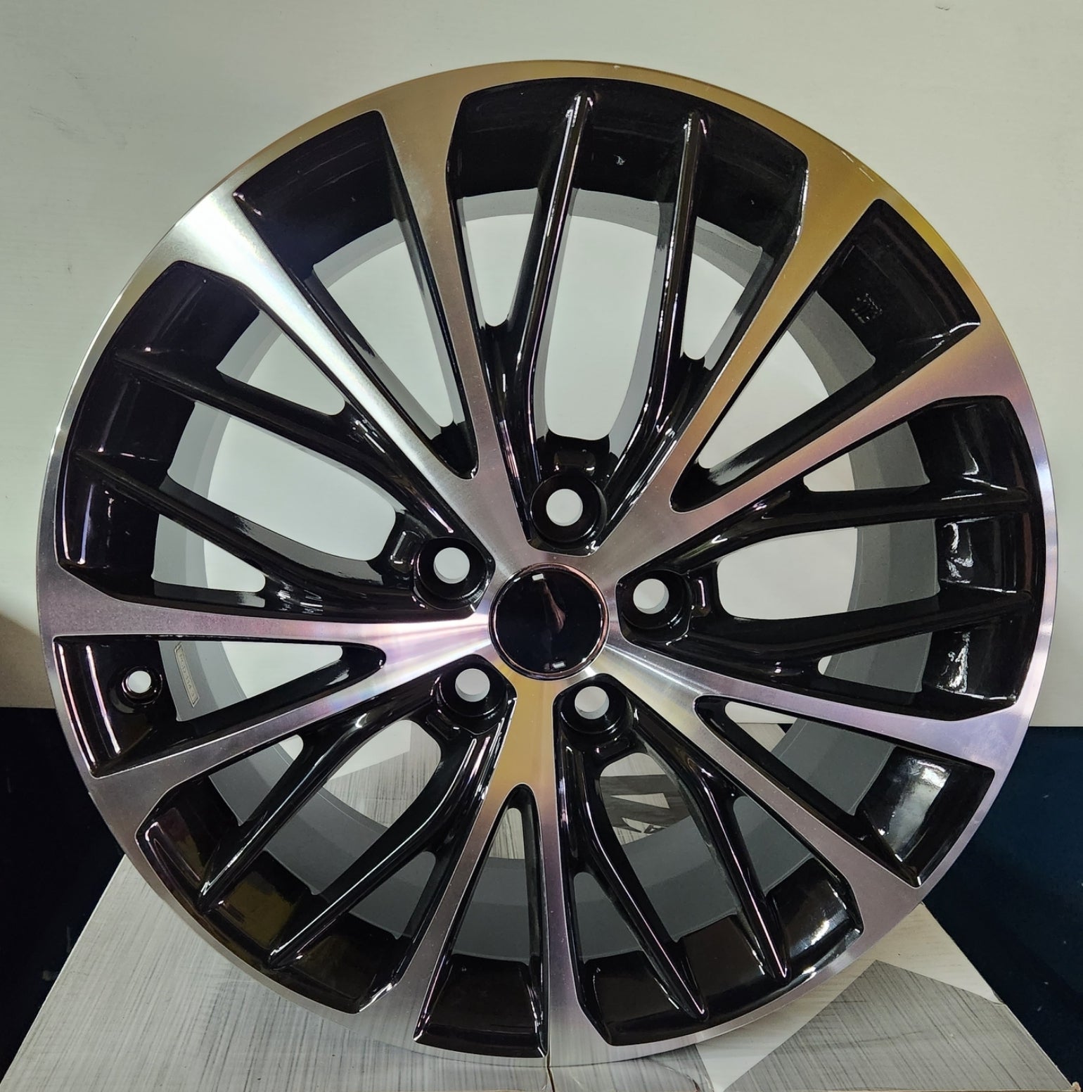 OE - 10433 18X8 5X114.3 PIANO BLACK MACHINED FACE - Gun Hill Tire House (WTW - WHOLESALE TIRES & WHEELS)