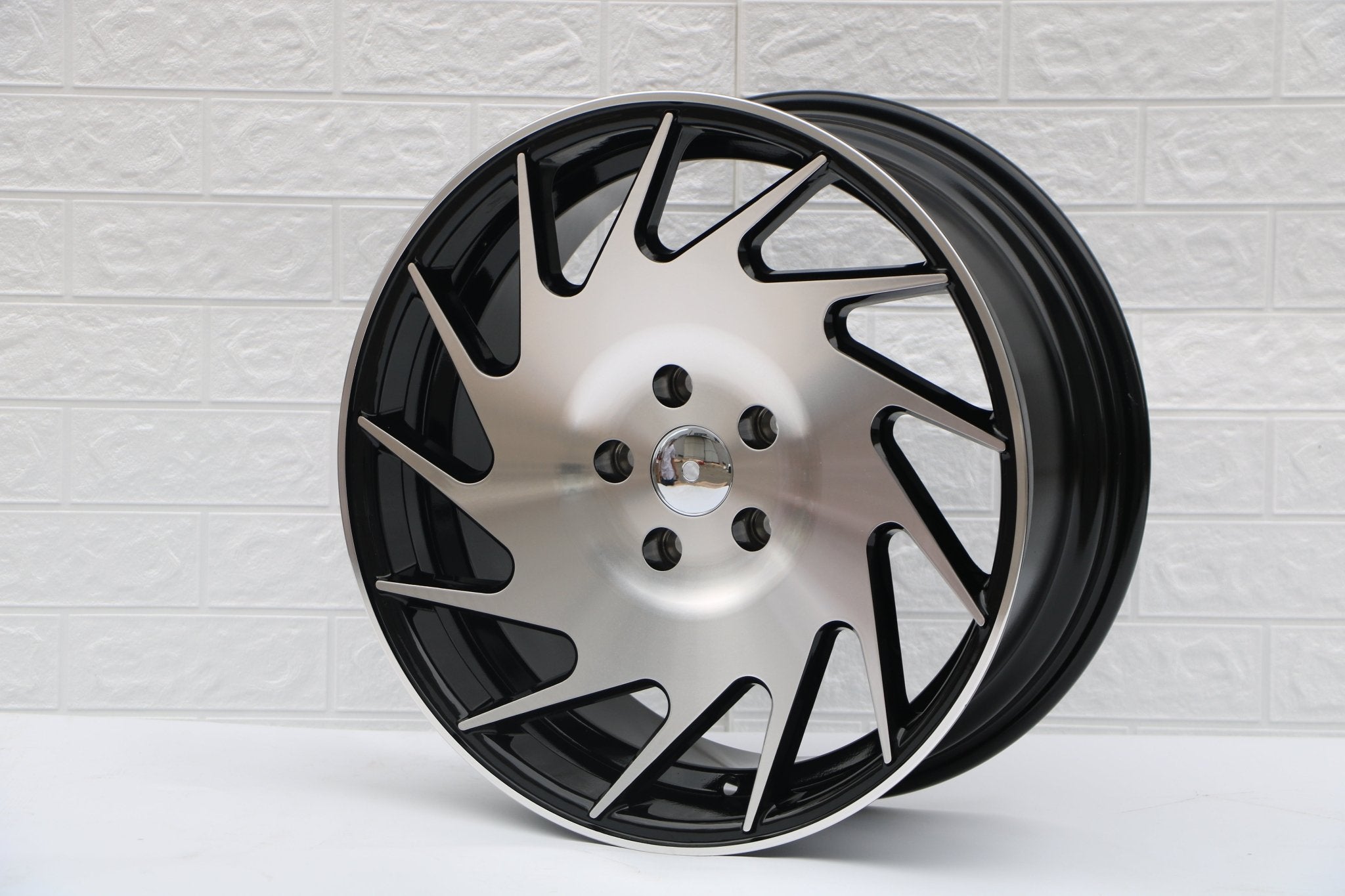 W022 IV - 1229 Black Machined Face 18x8.5 ET35 5x114.3 CB73.1 iv - 1229 - Gun Hill Tire House (WTW - WHOLESALE TIRES & WHEELS)