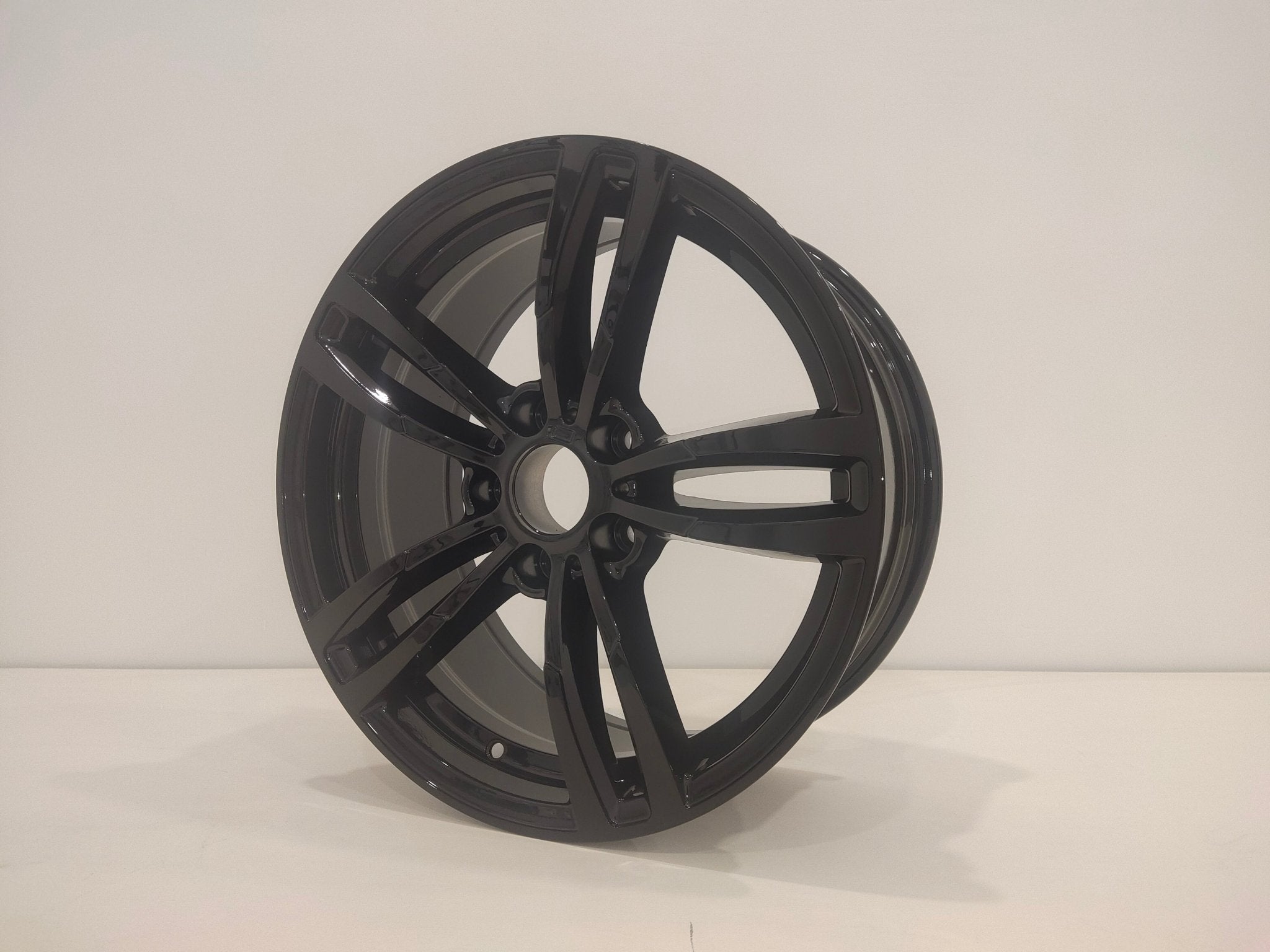 W1121 Gloss Black 19x9.5 ET35 5x120 CB72.56 - Gun Hill Tire House (WTW - WHOLESALE TIRES & WHEELS)