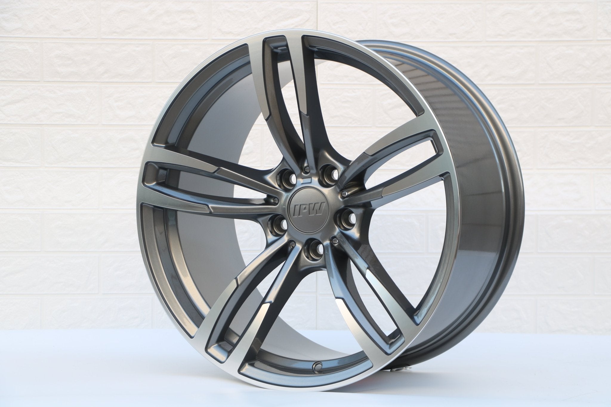 W1121 Gunmetal Machined Face 19x9.5 ET35 5x120 CB72.56 - Gun Hill Tire House (WTW - WHOLESALE TIRES & WHEELS)