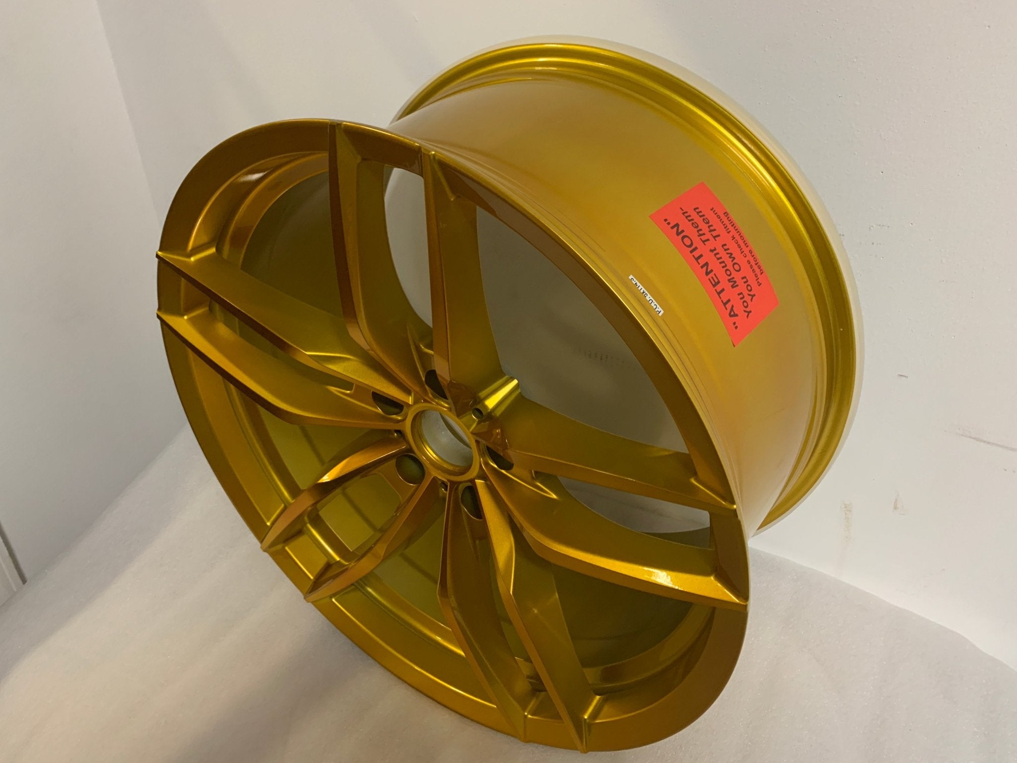 W524 - SGD2095.35.5.114 - AB - Gun Hill Tire House (WTW - WHOLESALE TIRES & WHEELS)