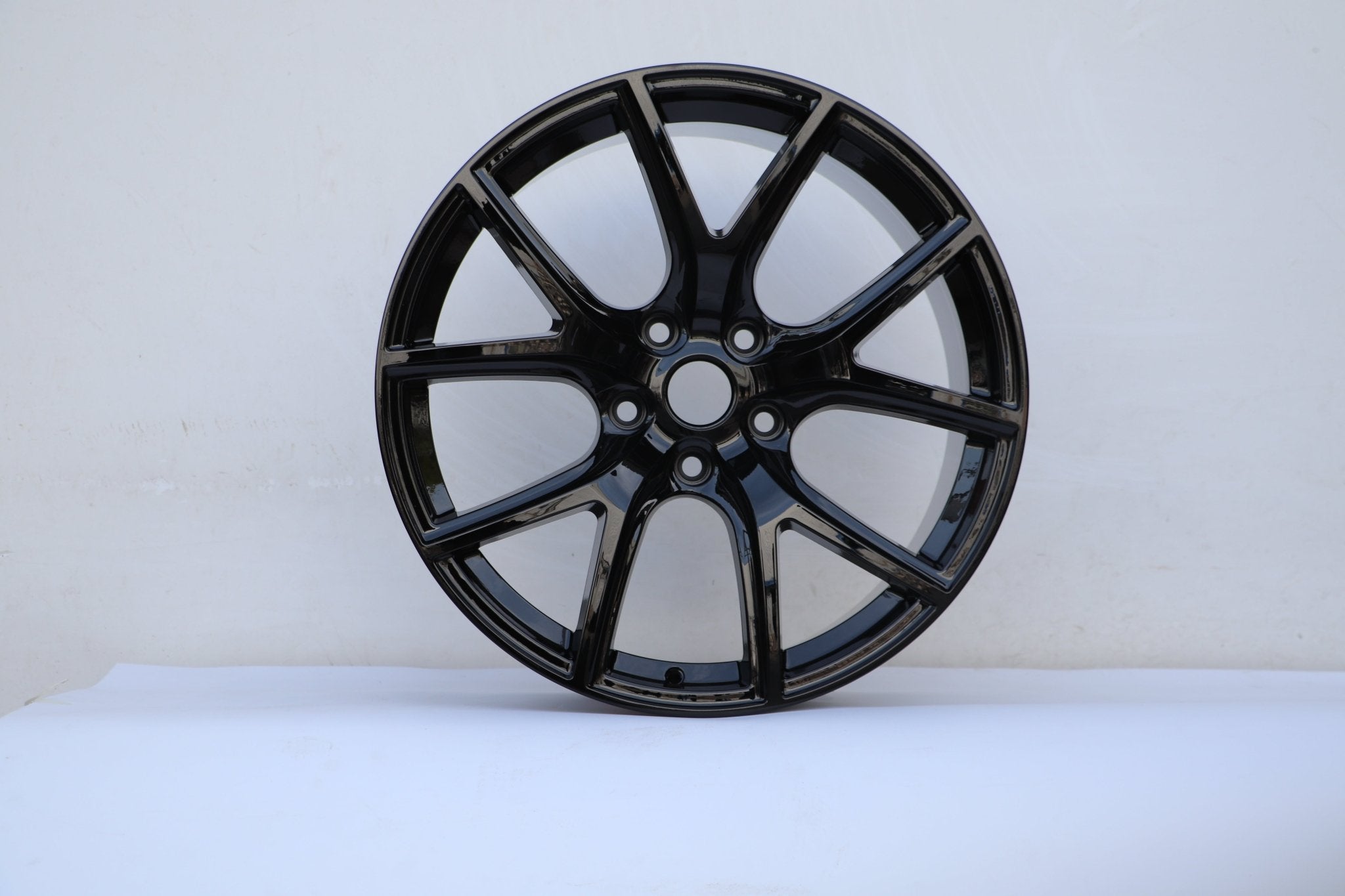 W571 1317 Gloss Black 22x9.0 ET28 CB71.5 5x127 - Gun Hill Tire House (WTW - WHOLESALE TIRES & WHEELS)