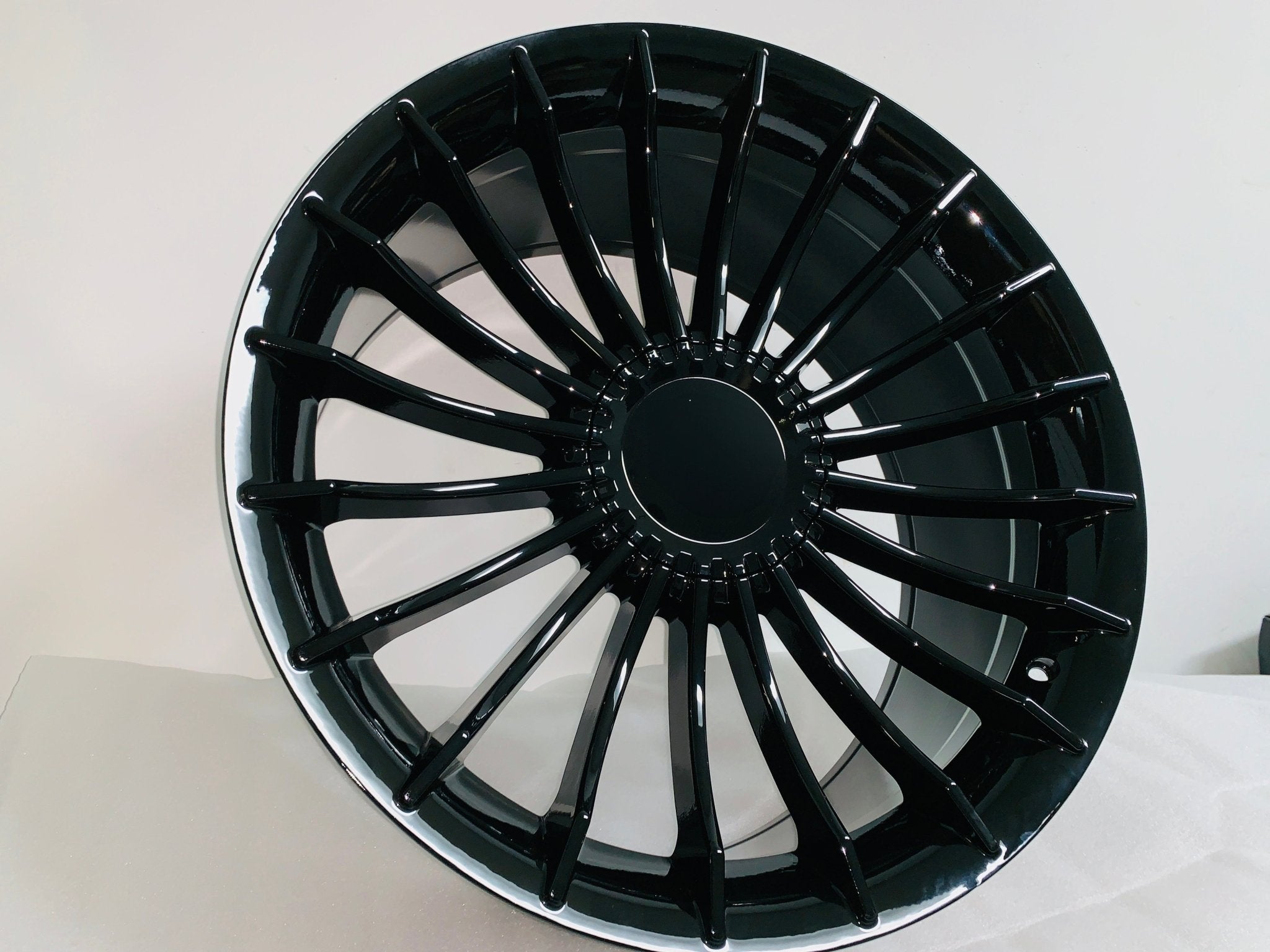 W724 Gloss Black 20x9.5 ET20 CB72.6 5x112/120 C191 - B MB - 1255 - Gun Hill Tire House (WTW - WHOLESALE TIRES & WHEELS)