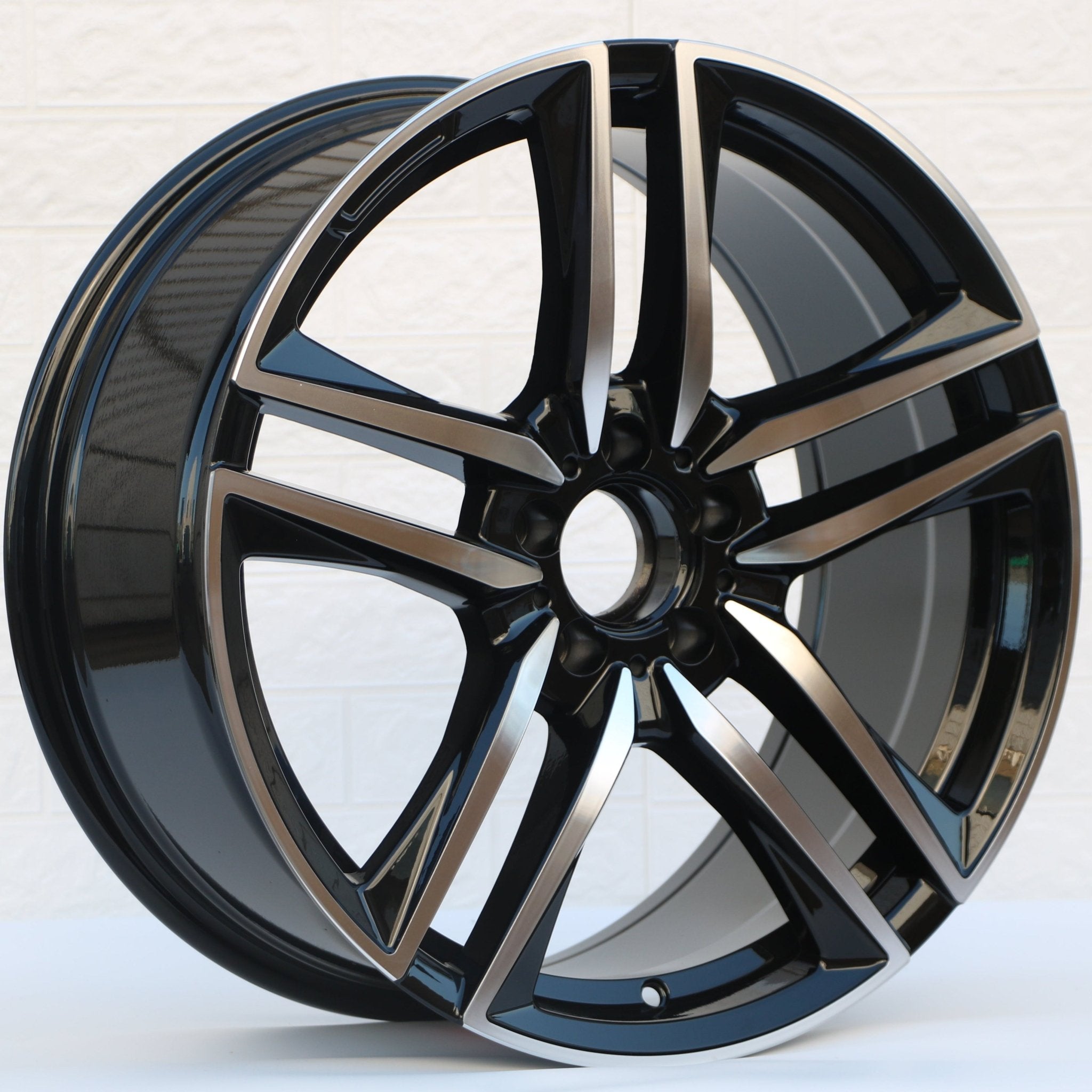 W845 1558 Black Machined Face 19x8.5 ET32 CB66.6 - Gun Hill Tire House (WTW - WHOLESALE TIRES & WHEELS)