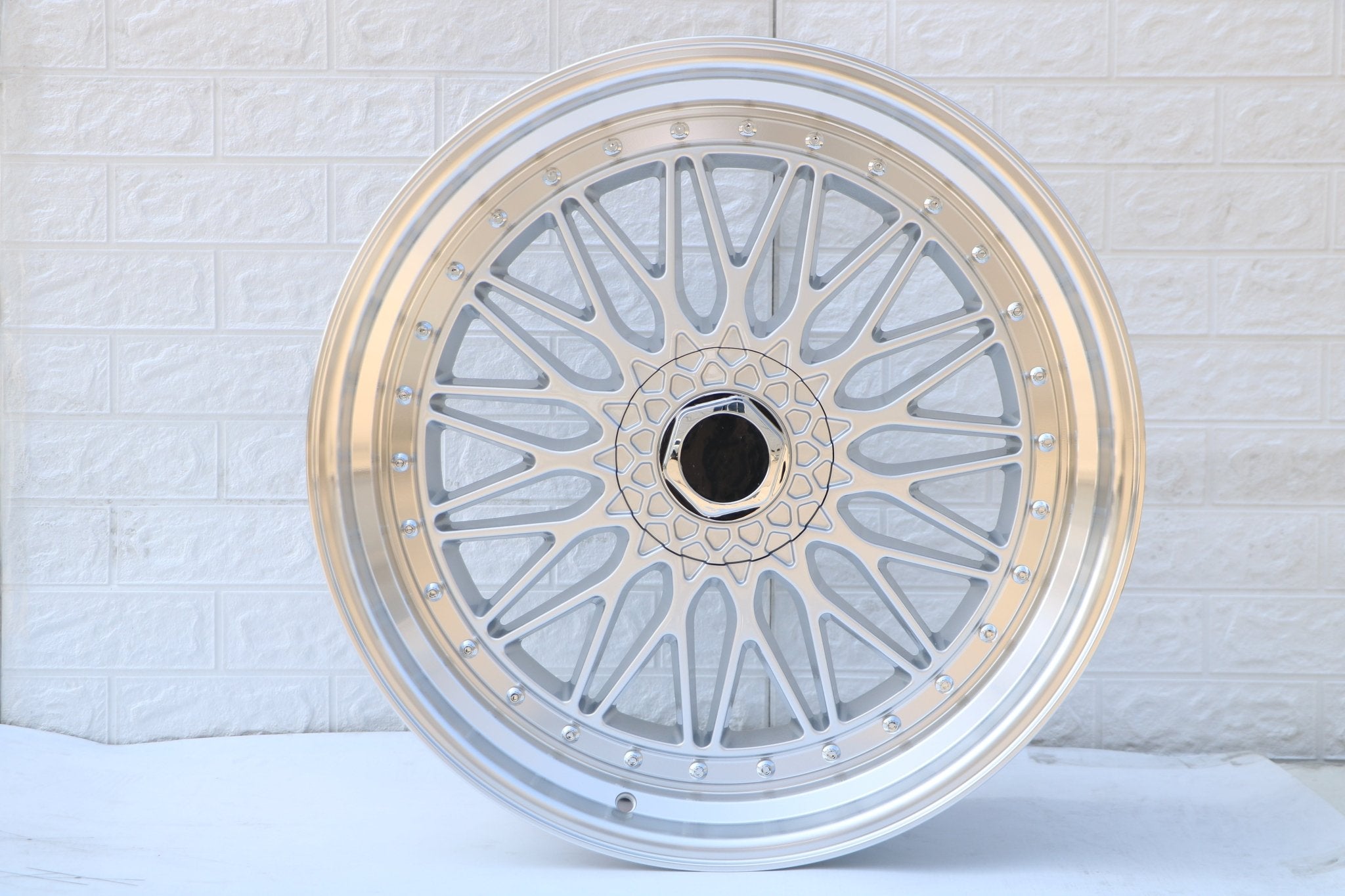 W885 Silver Machined Lip 22x9.0 ET30 5x112/114.3/120 CB73.1 C479 - 03 - S1 - Gun Hill Tire House (WTW - WHOLESALE TIRES & WHEELS)