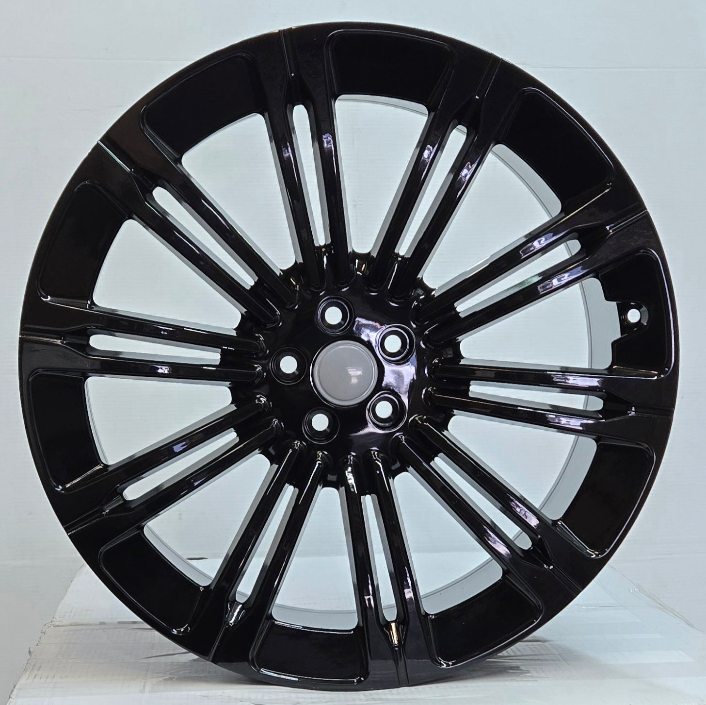 W792 22X9.5 5X108 GLOSS BLACK - Gun Hill Tire House (WTW - WHOLESALE TIRES & WHEELS)