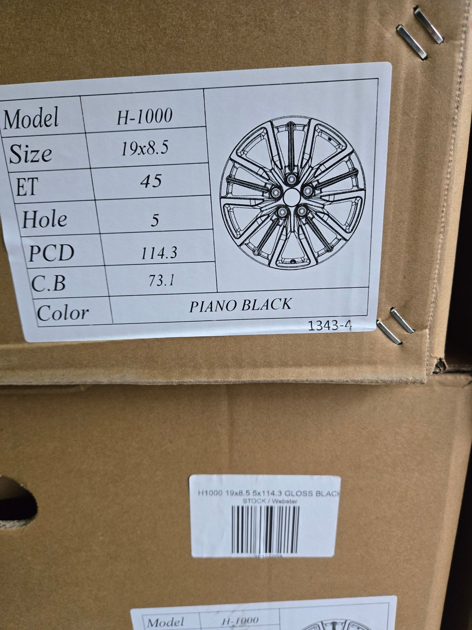 H1000 19x8.5 5x114.3 GLOSS BLACK - Gun Hill Tire House (WTW - WHOLESALE TIRES & WHEELS)