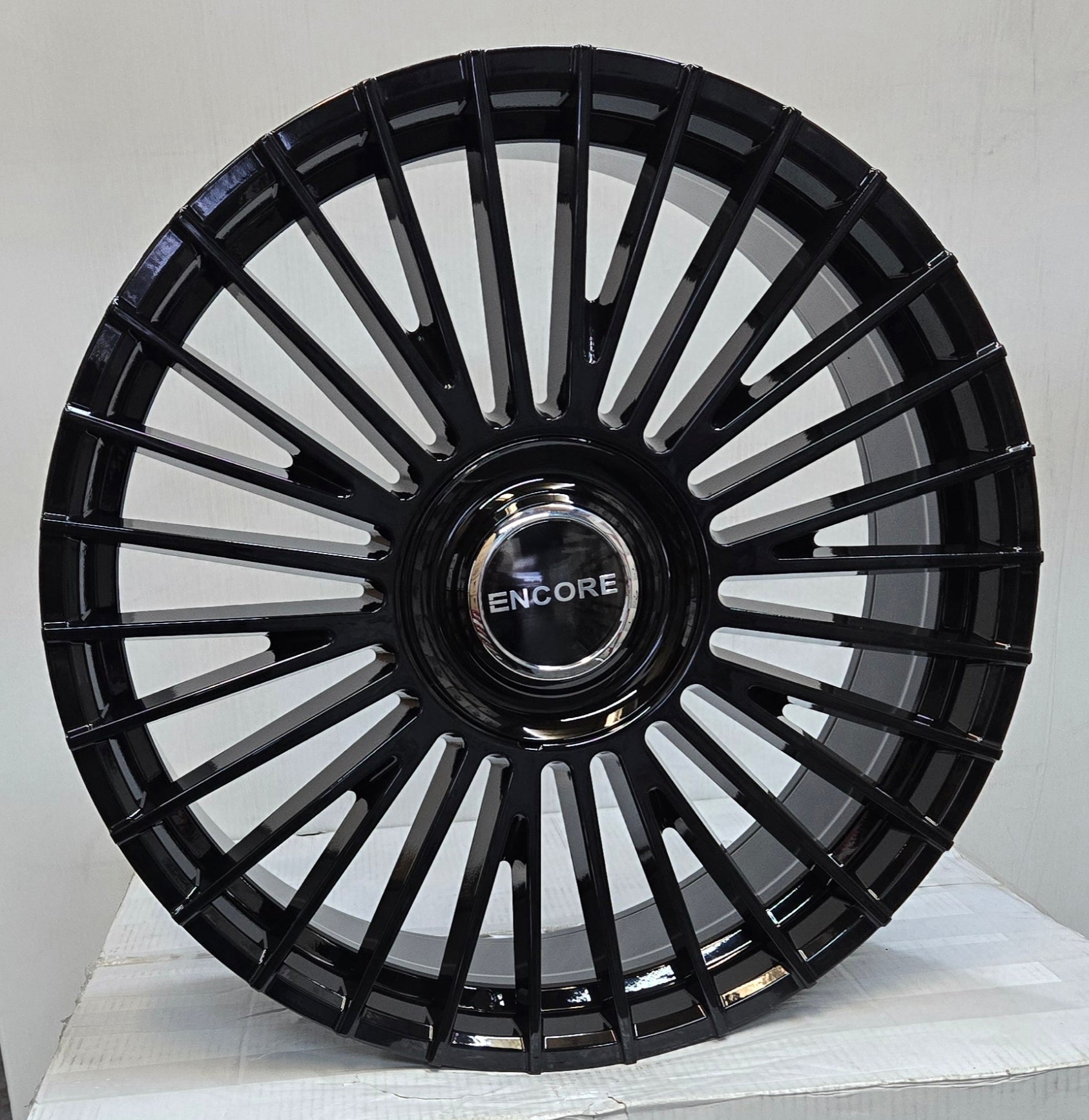 ENCORE 22X8.5 6X120 6X127 GLOSS BLACK FLOATING CAP - Gun Hill Tire House (WTW - WHOLESALE TIRES & WHEELS)