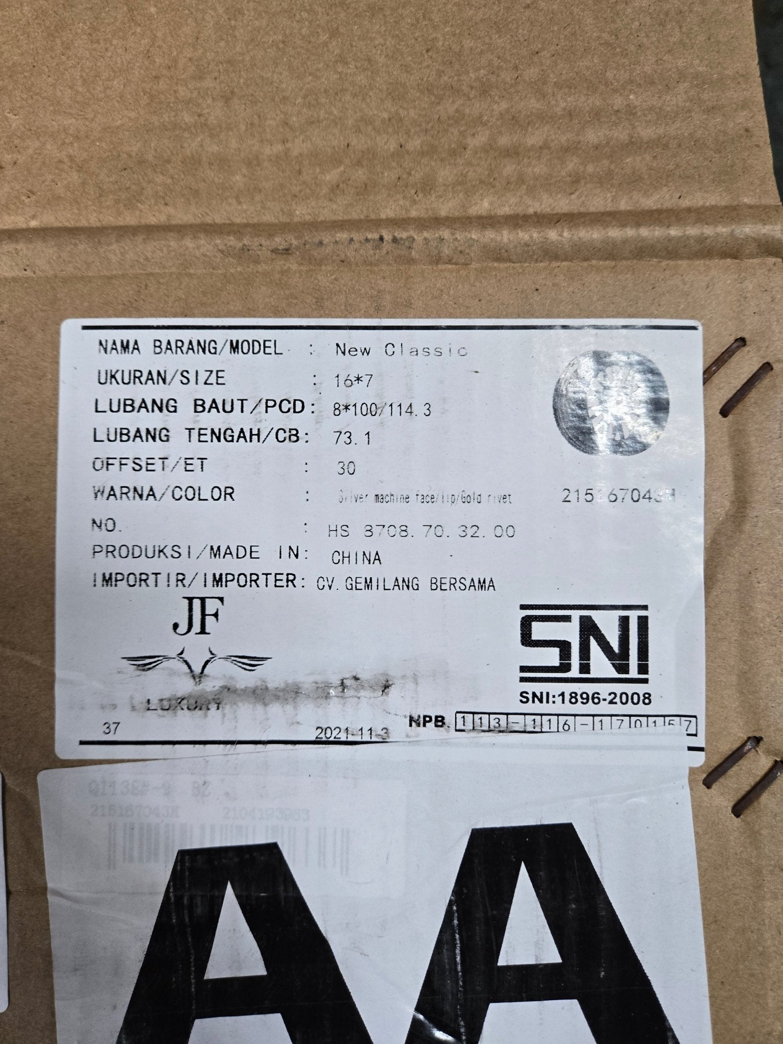 JR47 16x7.0 4x100 / 4x114.3 SILVER MACHINE LIP GOLD RIVETS - Gun Hill Tire House (WTW - WHOLESALE TIRES & WHEELS)