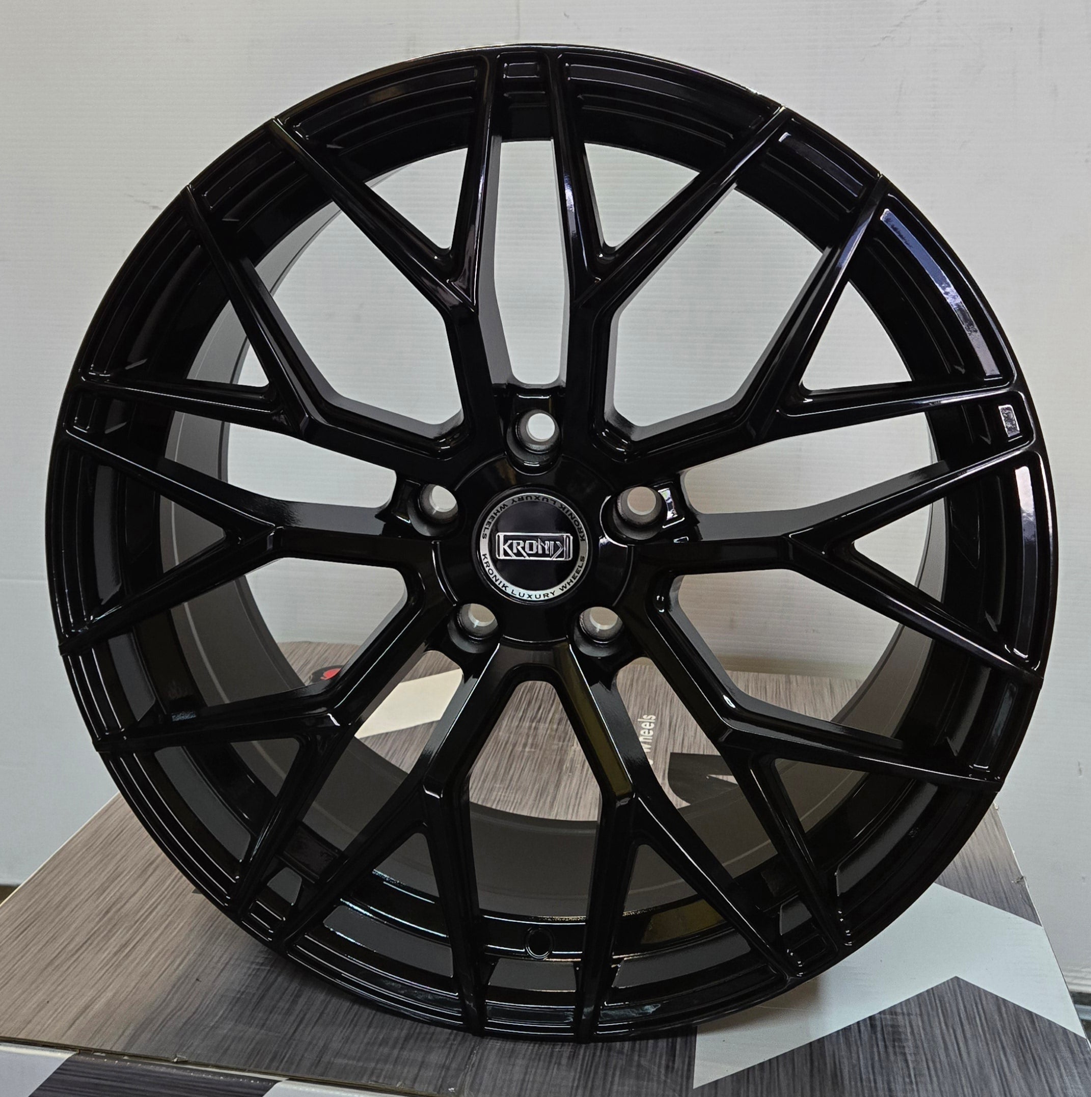 PARAGON B325 19x9.5 5x120 GLOSS BLACK - Gun Hill Tire House (WTW - WHOLESALE TIRES & WHEELS)
