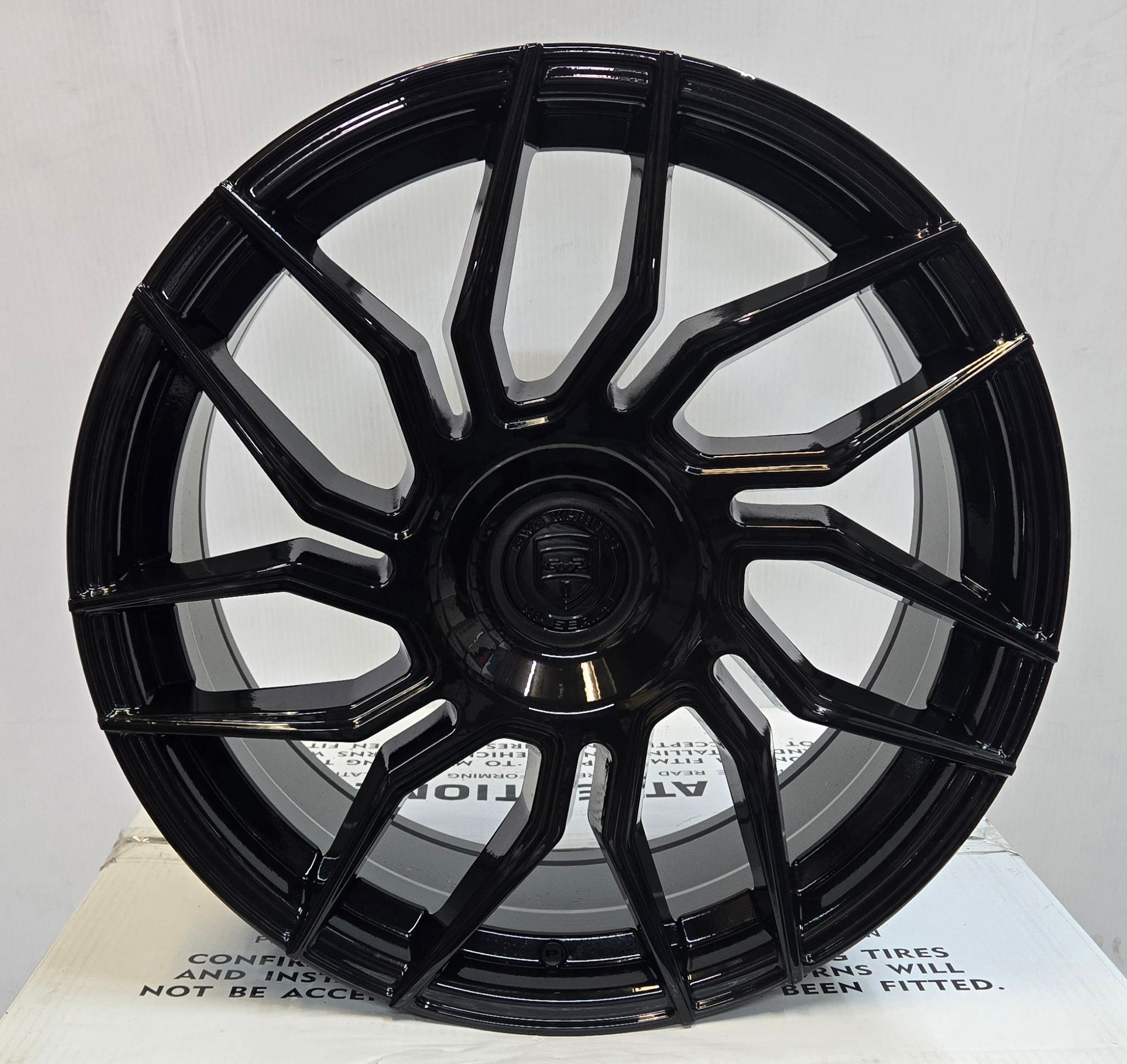 GWG HP2 18X8.0 BLANK GLOSS BLACK - Gun Hill Tire House (WTW - WHOLESALE TIRES & WHEELS)