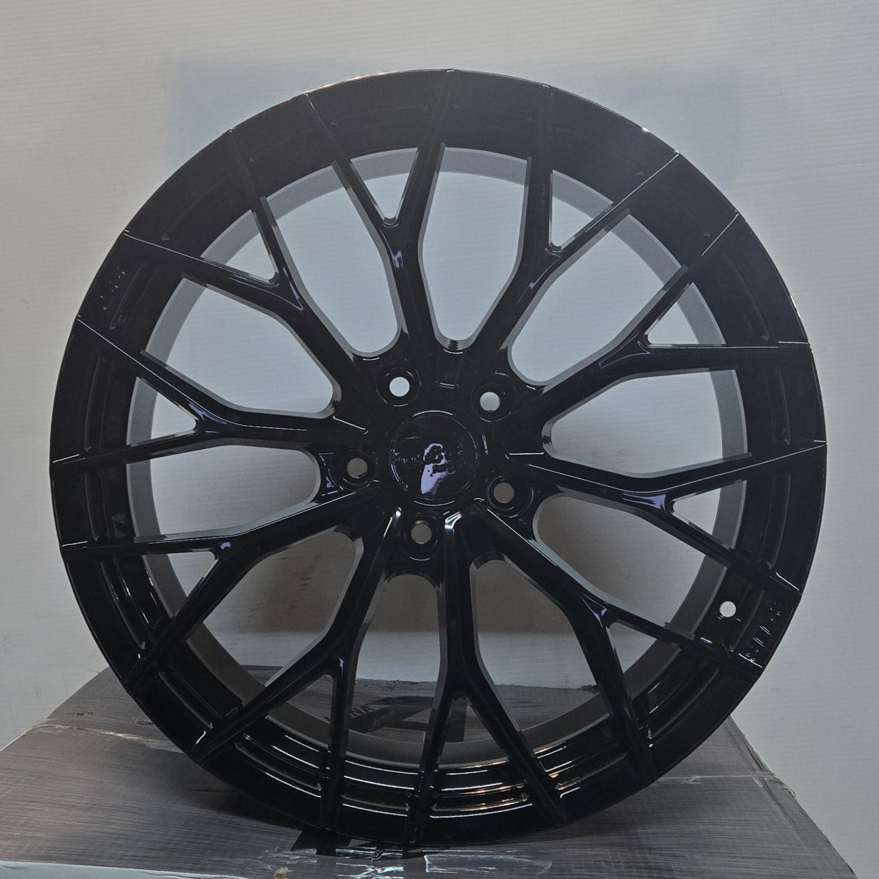 Q44 FORGED 20X9.5 5X120 GLOSS BLACK - Gun Hill Tire House (WTW - WHOLESALE TIRES & WHEELS)