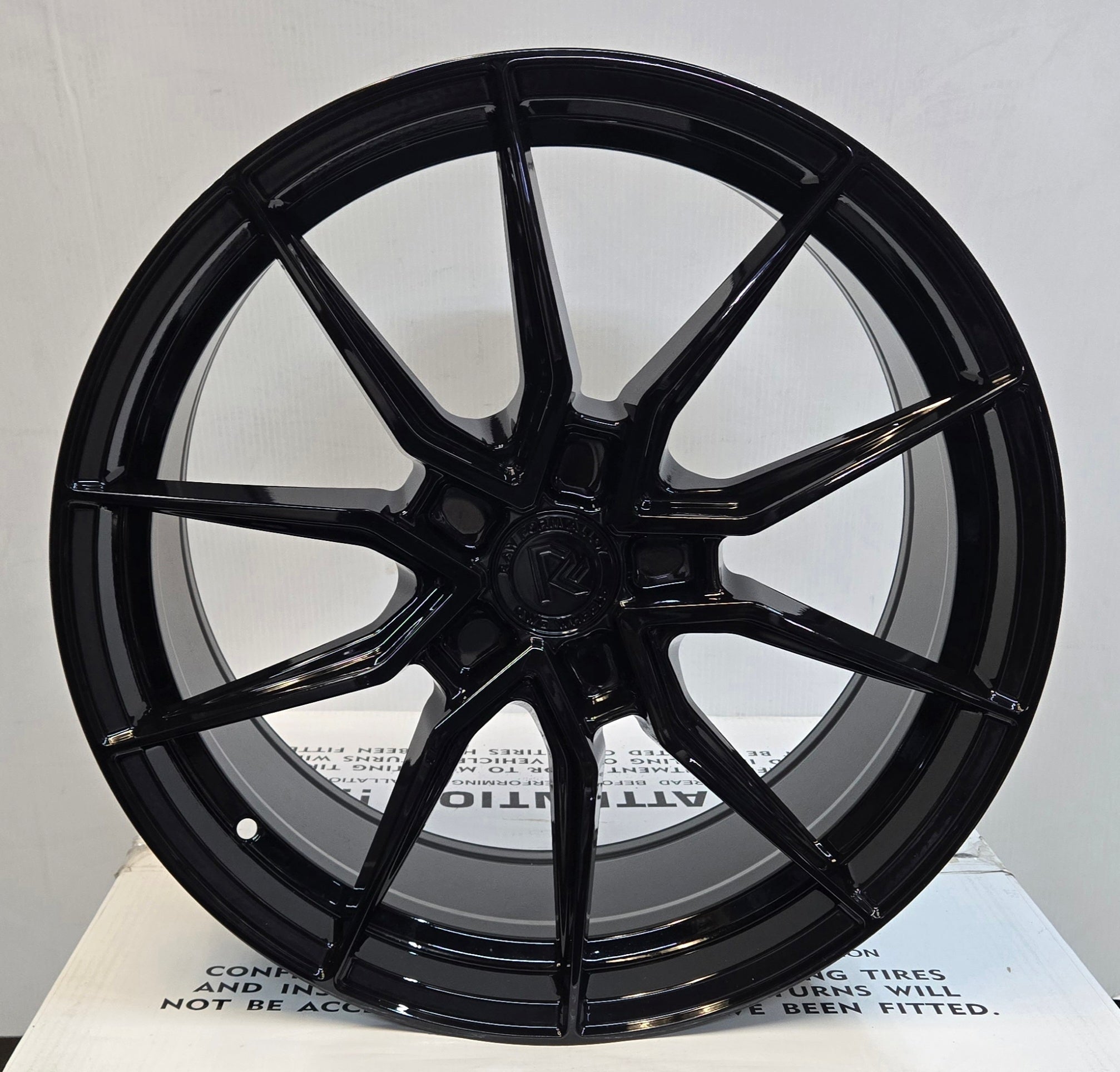 GWG RF4 19x8.5 BLANK GLOSS BLACK - Gun Hill Tire House (WTW - WHOLESALE TIRES & WHEELS)