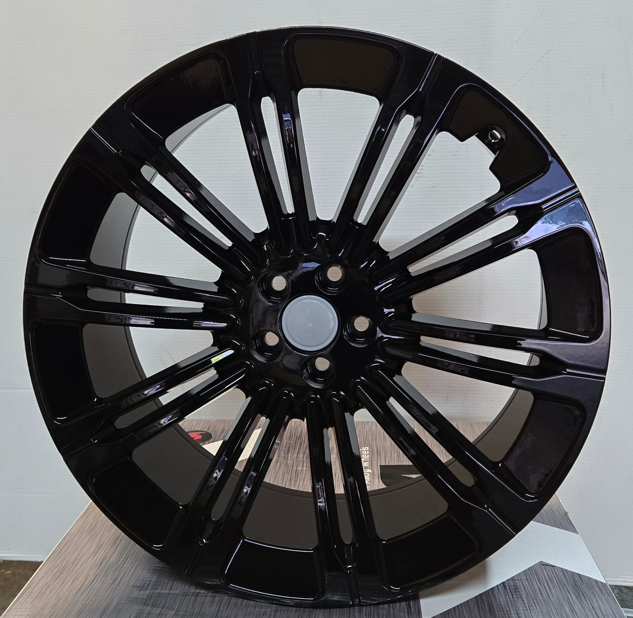 W792 22X9.5 5X108 GLOSS BLACK - Gun Hill Tire House (WTW - WHOLESALE TIRES & WHEELS)
