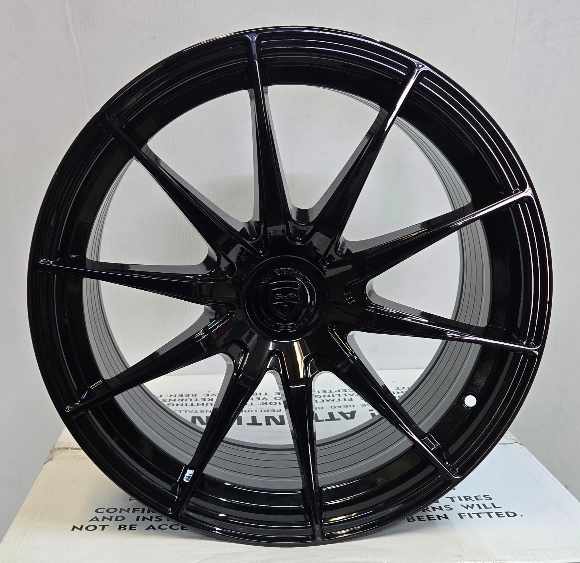 GWG HP4 18X9.0 BLANK GLOSS BLACK - Gun Hill Tire House (WTW - WHOLESALE TIRES & WHEELS)