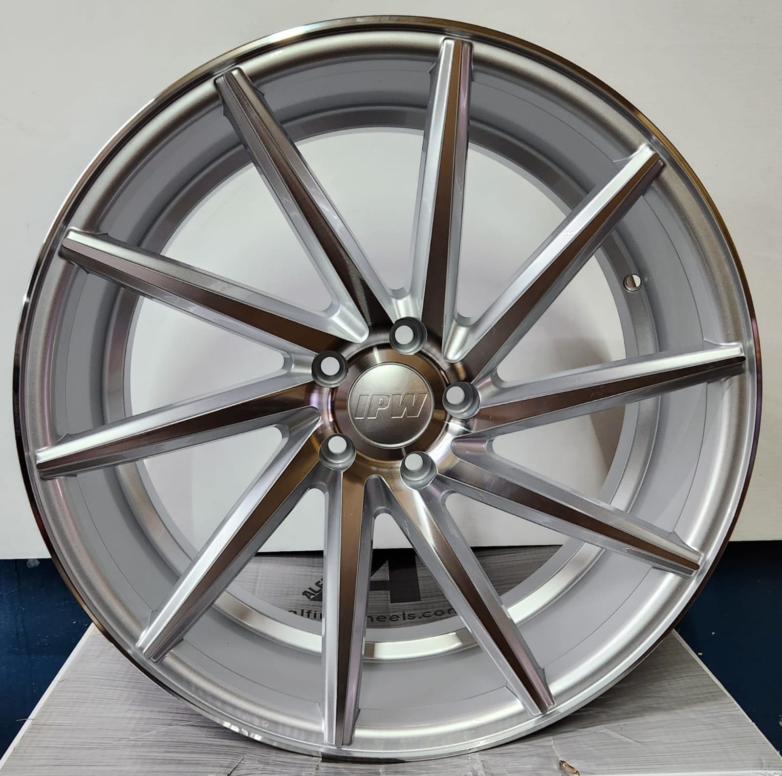 AF301 20X8.5 5X114.3 5X112 SILVER - Gun Hill Tire House (WTW - WHOLESALE TIRES & WHEELS)