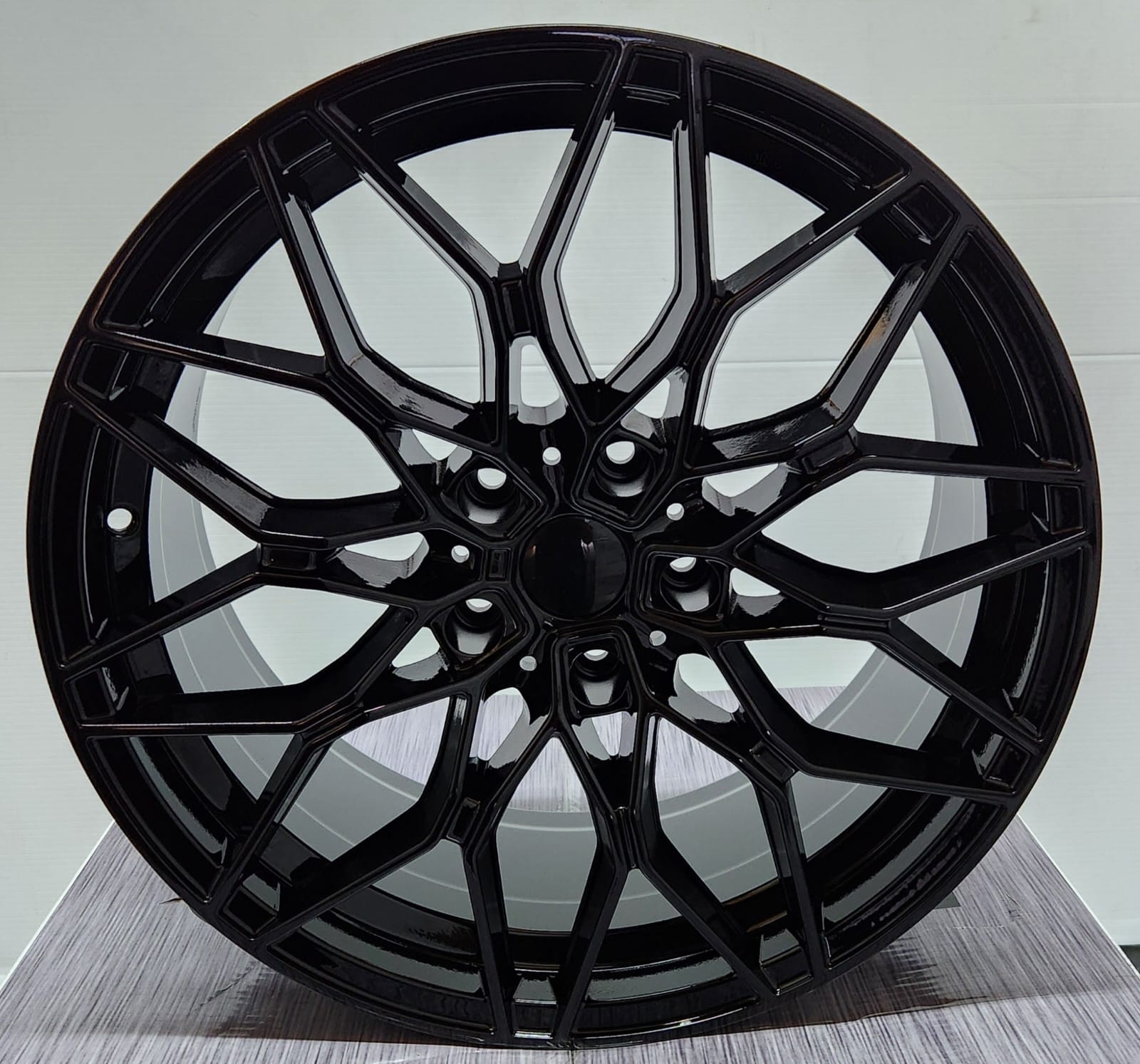 ZS292 20X8.5 5X120 GLOSS BLACK