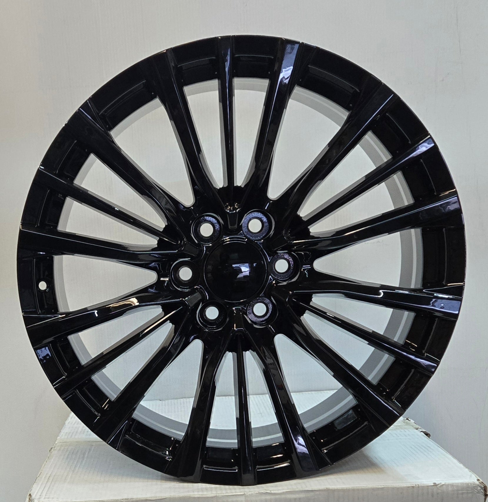 H2134 REPLICA 22X9.0 6X139.7 PIANO BLACK - Gun Hill Tire House (WTW - WHOLESALE TIRES & WHEELS)