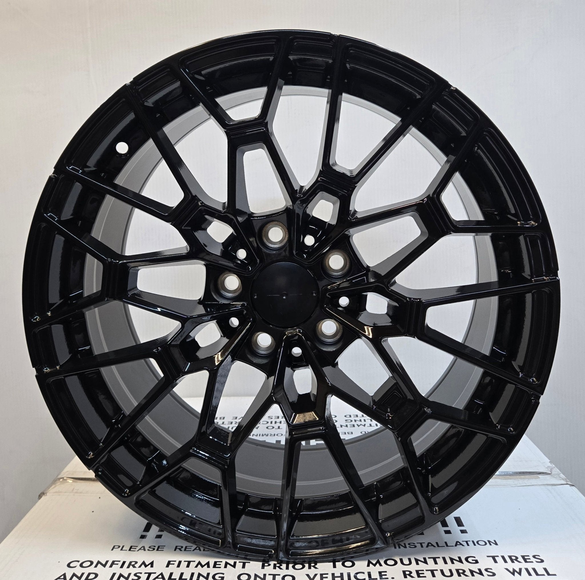 H3209 827M STYLE 18x8.5 5x120 GLOSS BLACK - Gun Hill Tire House (WTW - WHOLESALE TIRES & WHEELS)