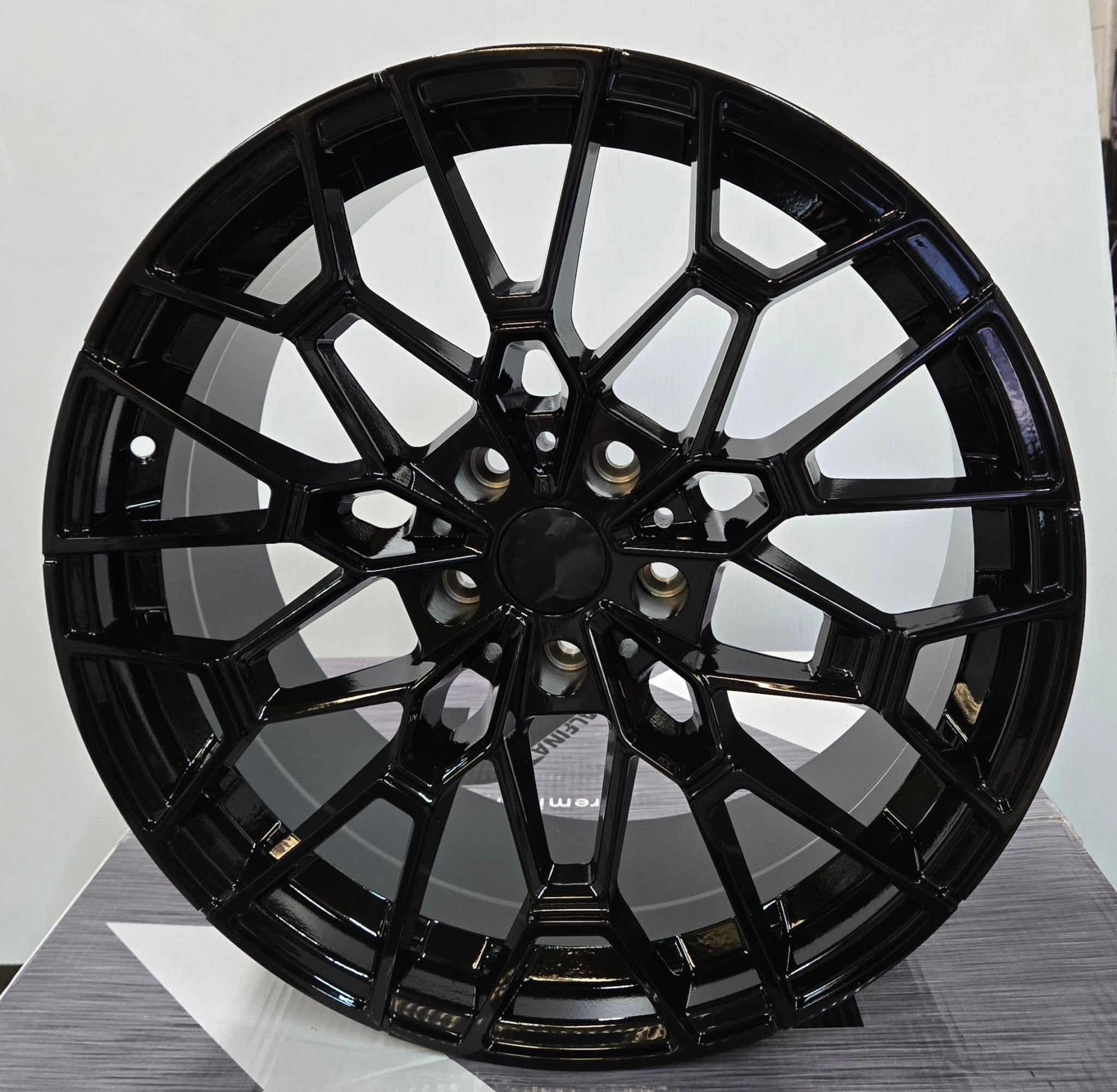 OE - 827M STYLE 18x8.5 5x112 GLOSS BLACK - Gun Hill Tire House (WTW - WHOLESALE TIRES & WHEELS)