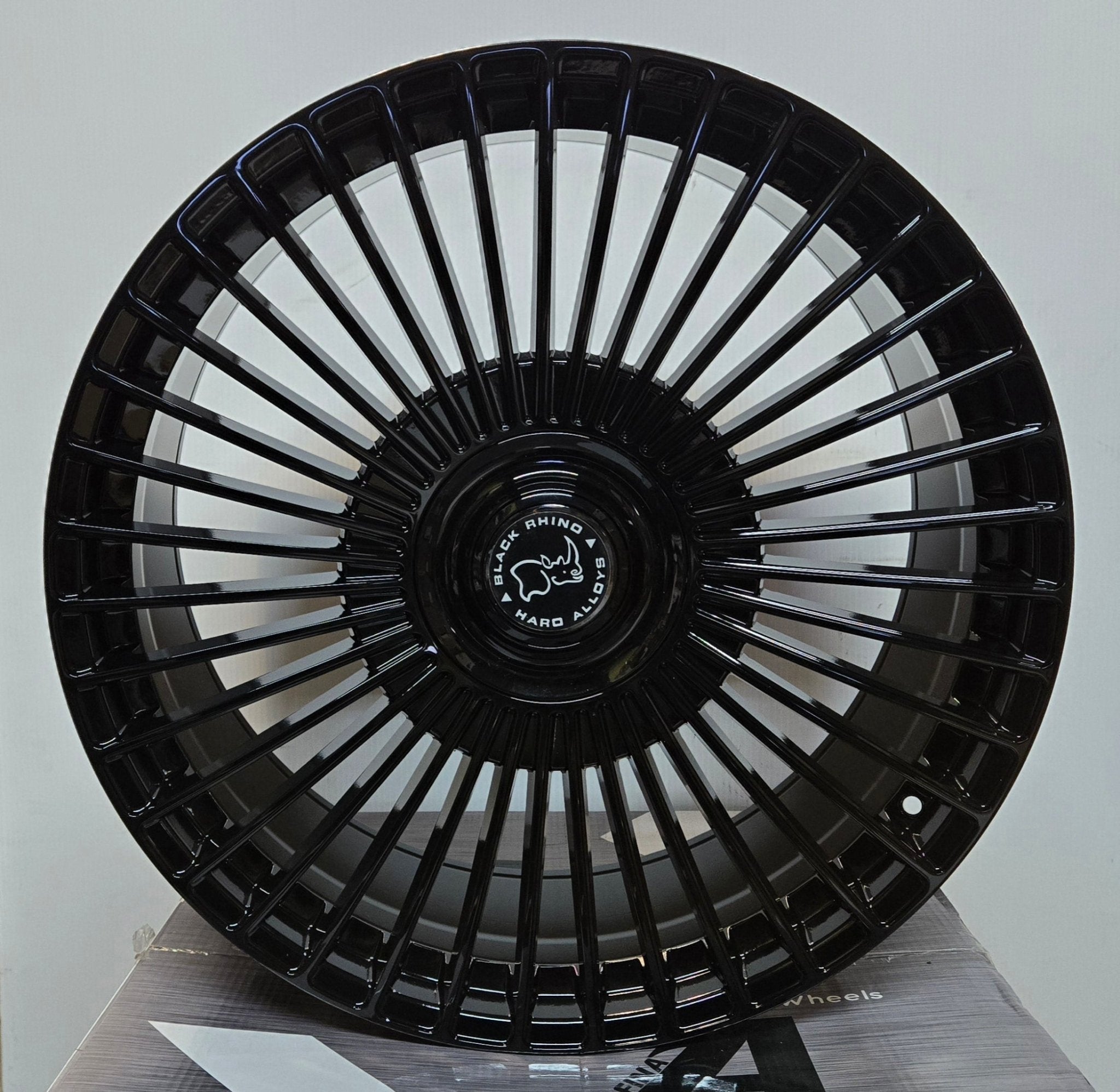 FF77 24X10 6X139.7 PIANO BLACK FLORING CAP FLOW FORGED - Gun Hill Tire House (WTW - WHOLESALE TIRES & WHEELS)