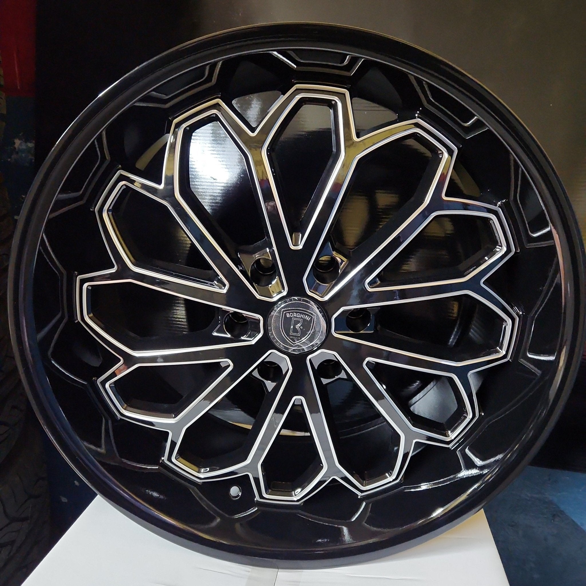 BORGHINI WHEELS B68 22X9.5 6X139.7 B+MW - Gun Hill Tire House (WTW - WHOLESALE TIRES & WHEELS)